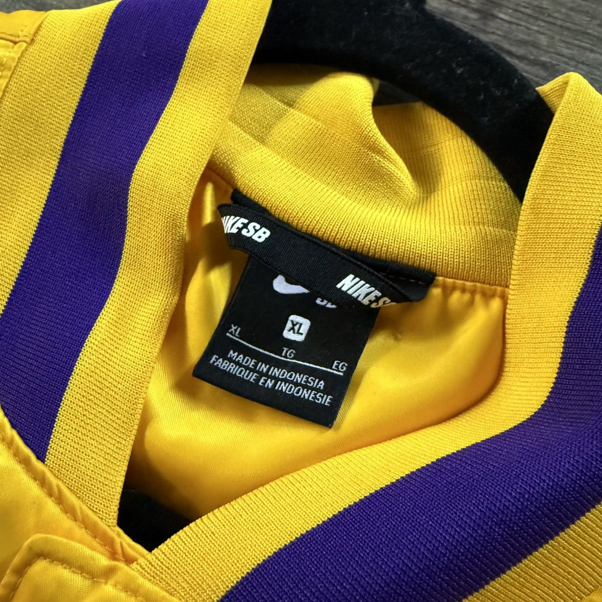 NBA NIKE SB x LAKERS Jacket, XL Size US XL / EU 56 / 4 - 4 Thumbnail