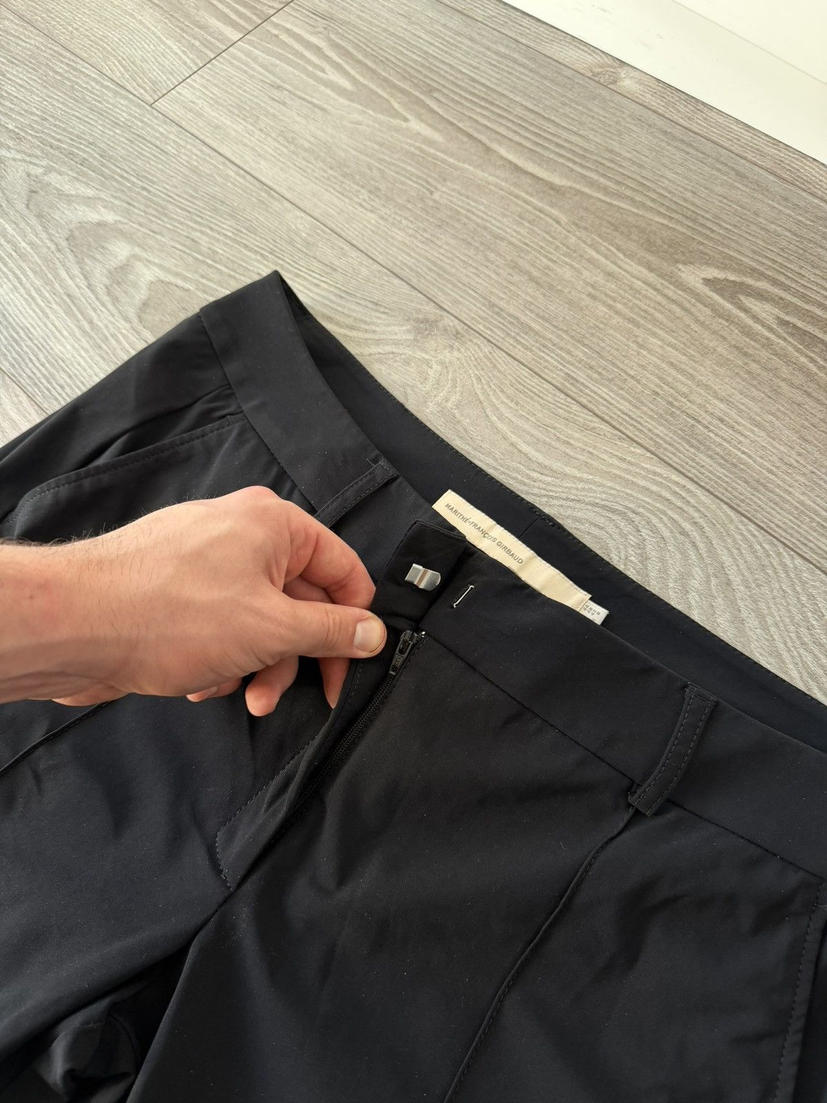Marithe + Francois Girbaud Marithe + Francois Girbaud Casual Luxury Black Pants Size US 32 / EU 48 - 14 Thumbnail