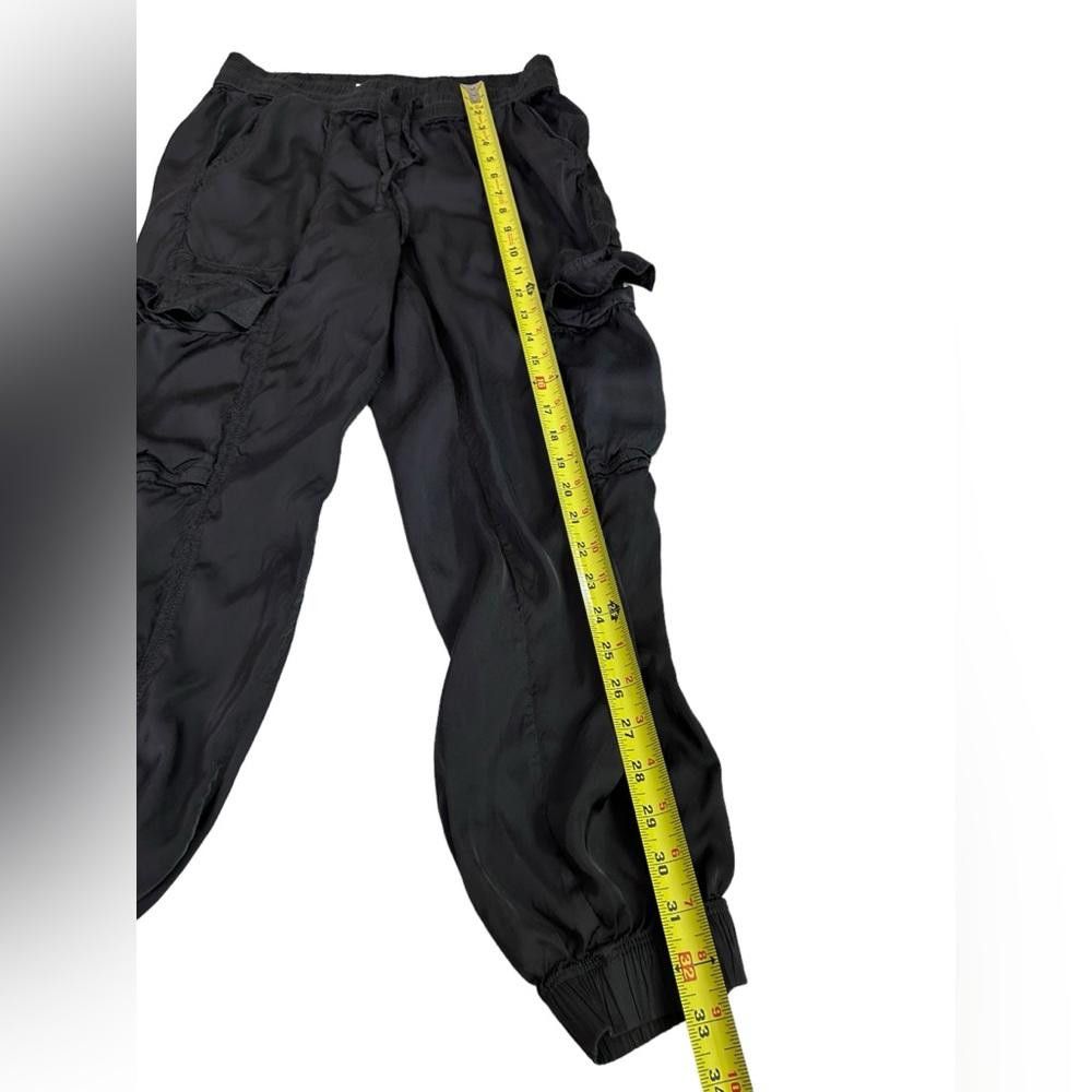 Designer aerie l Black Satin Cargo Joggers Small Size 28" / US 6 / IT 42 - 4 Thumbnail