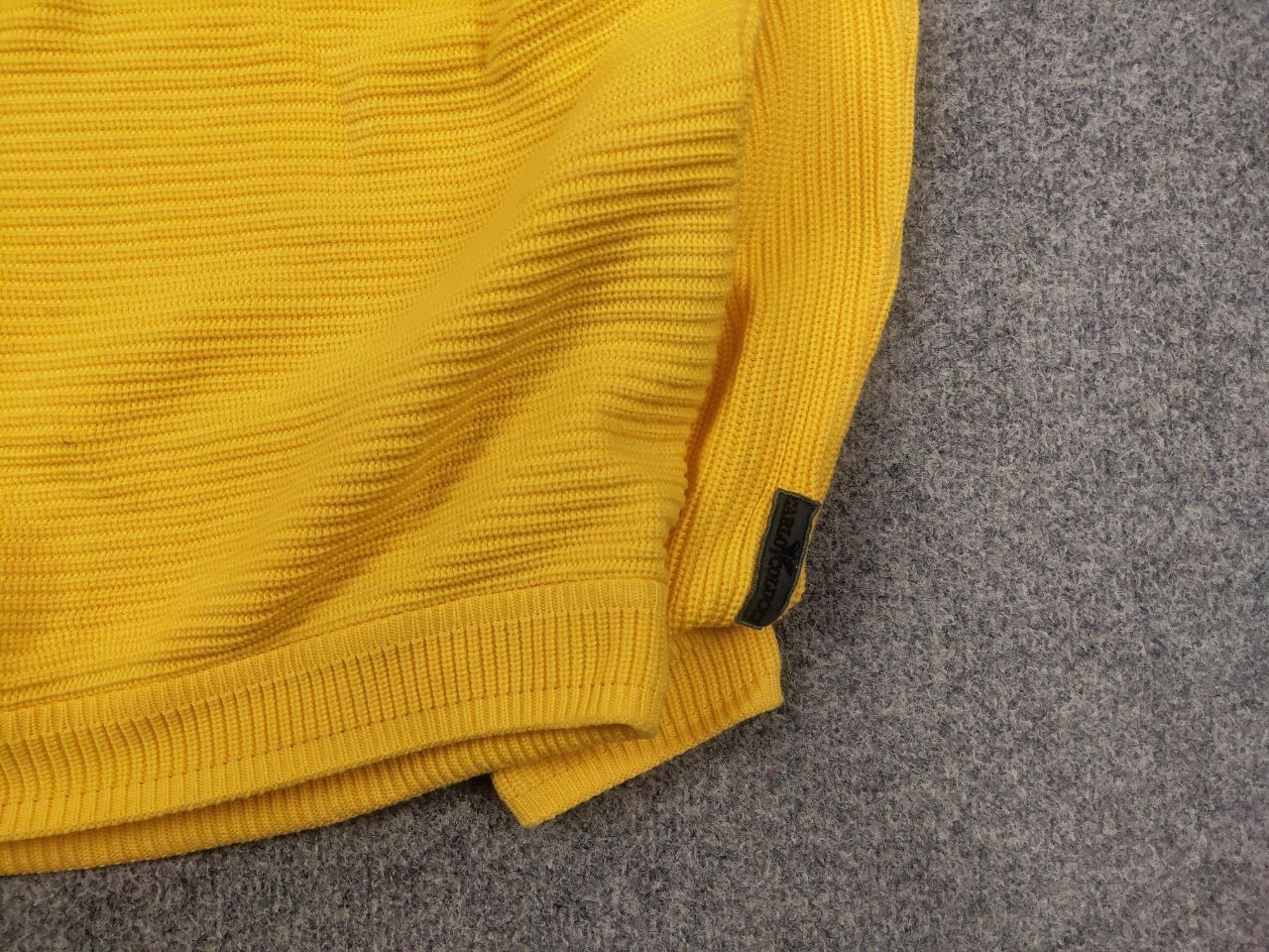 Carlo Colucci Vintage 90's Carlo Colucci Logo Wool Yellow Knit Sweater Size US M / EU 48-50 / 2 - 6 Thumbnail