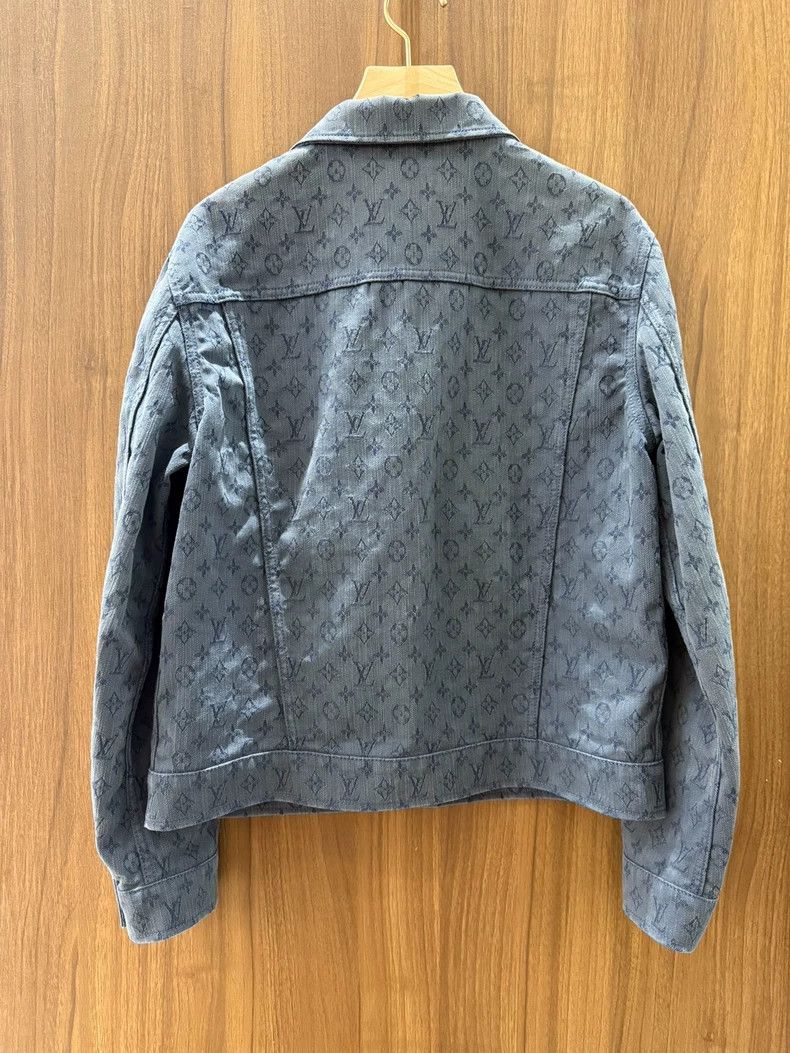 Louis Vuitton Louis Vuitton Full logo denim jacket Size US M / EU 48-50 / 2 - 2 Thumbnail