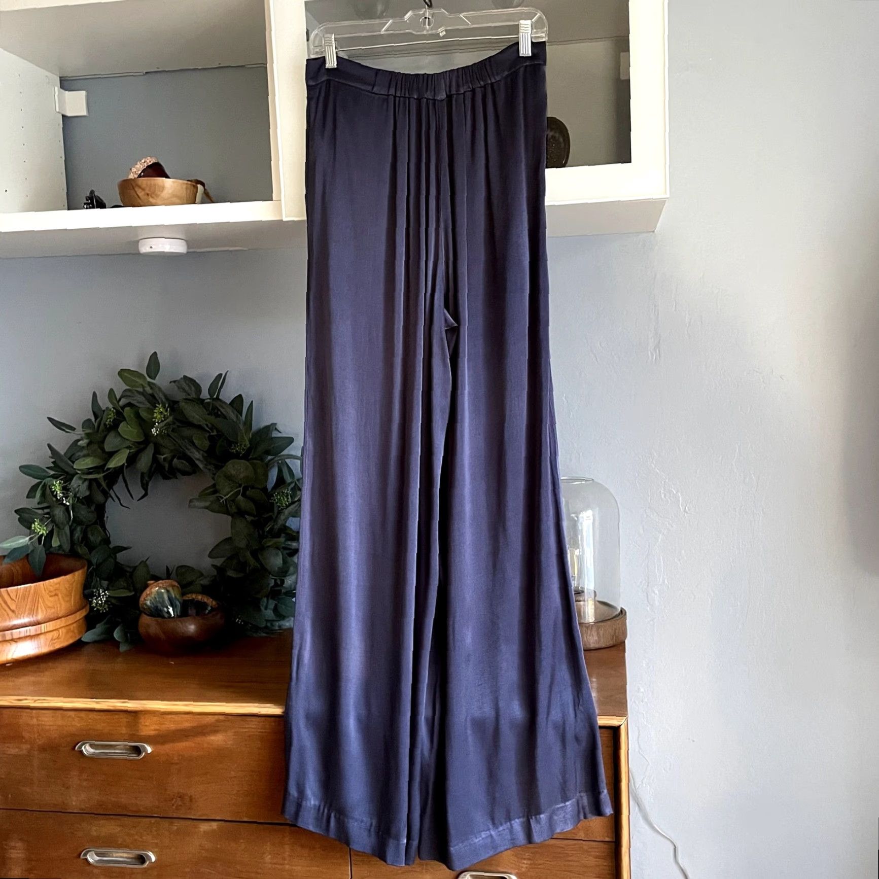 Vintage MAAC London Blue Satin Wide-Leg Trousers Pants Blue M Women Regular Size Satin Pants Wide-Leg London 50% viscose 50% Cotton Size 32" / US 10 / IT 46 - 3 Thumbnail