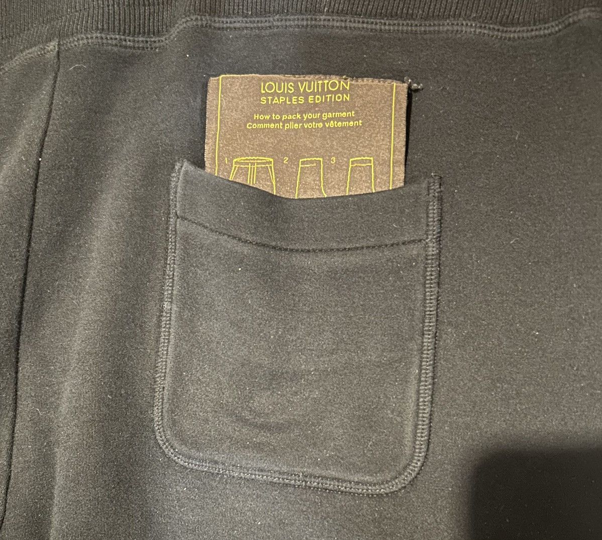 Louis Vuitton FW2019 Louis Vuitton “staples” edition jogger sweatpants Size US 38 / EU 54 - 7 Thumbnail
