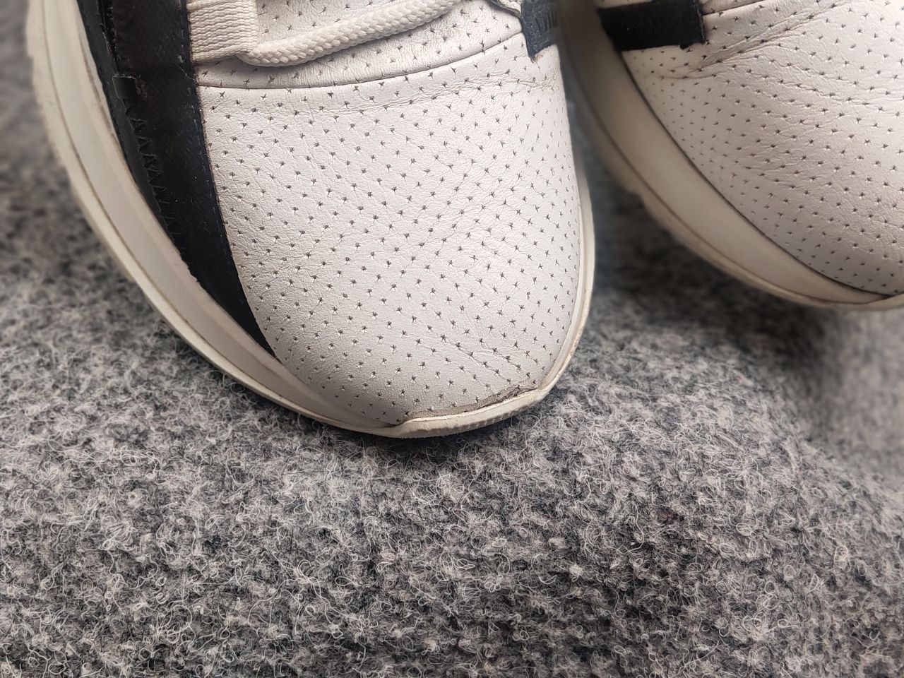 Givenchy Givenchy spectre runner sneakers leather Logo Zip Shoes Size US 8.5 / IT 38.5 - 15 Thumbnail