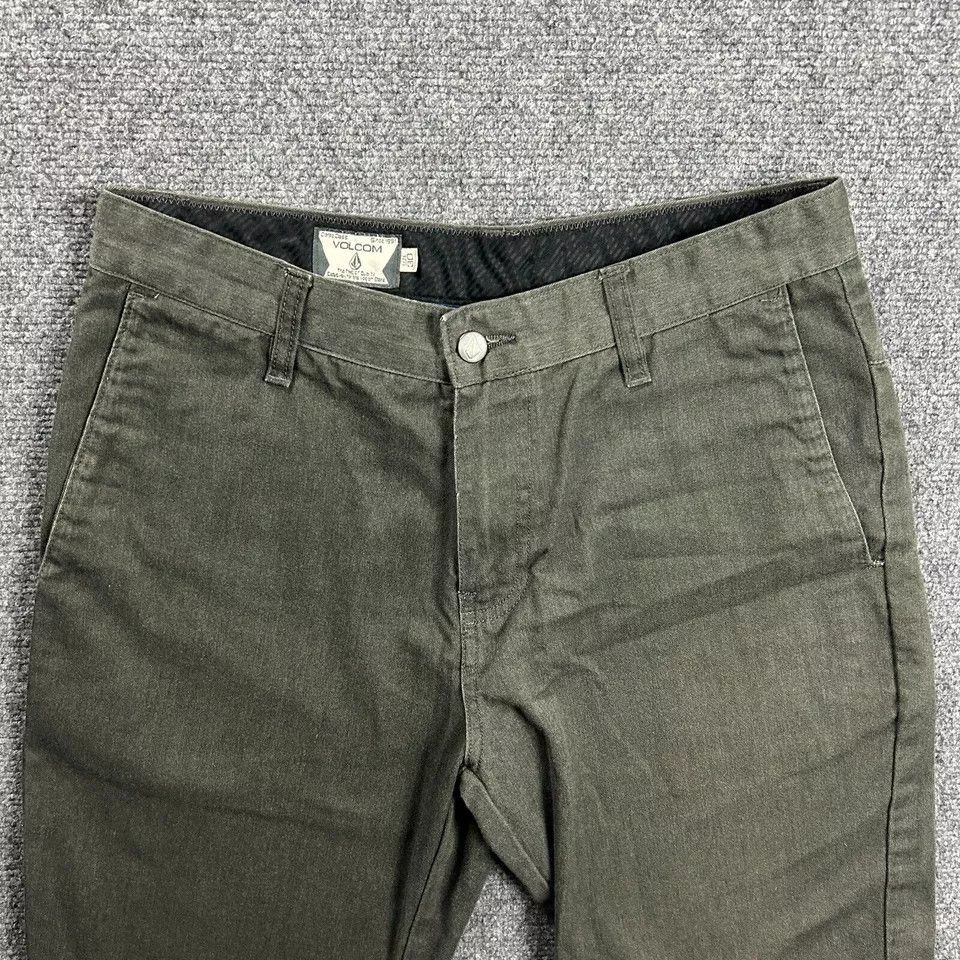 Volcom Volcom Shorts Mens 30 Gray Chino Casual Slash Pockets Adults Size US 30 / EU 46 - 2 Thumbnail