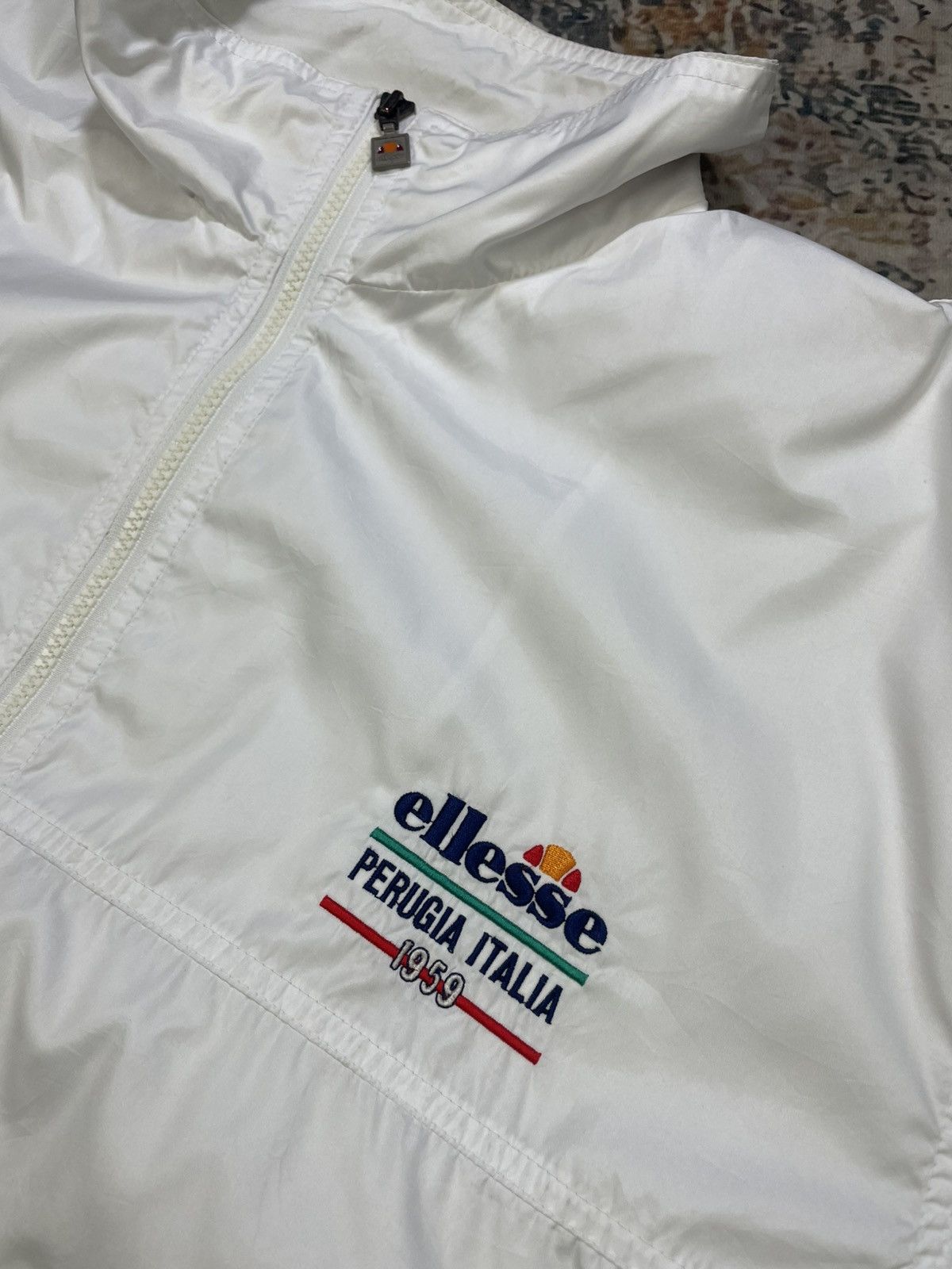 Ellesse Vintage Ellesse Perugia Italia Windbreaker Jacket Size US L / EU 52-54 / 3 - 9 Thumbnail