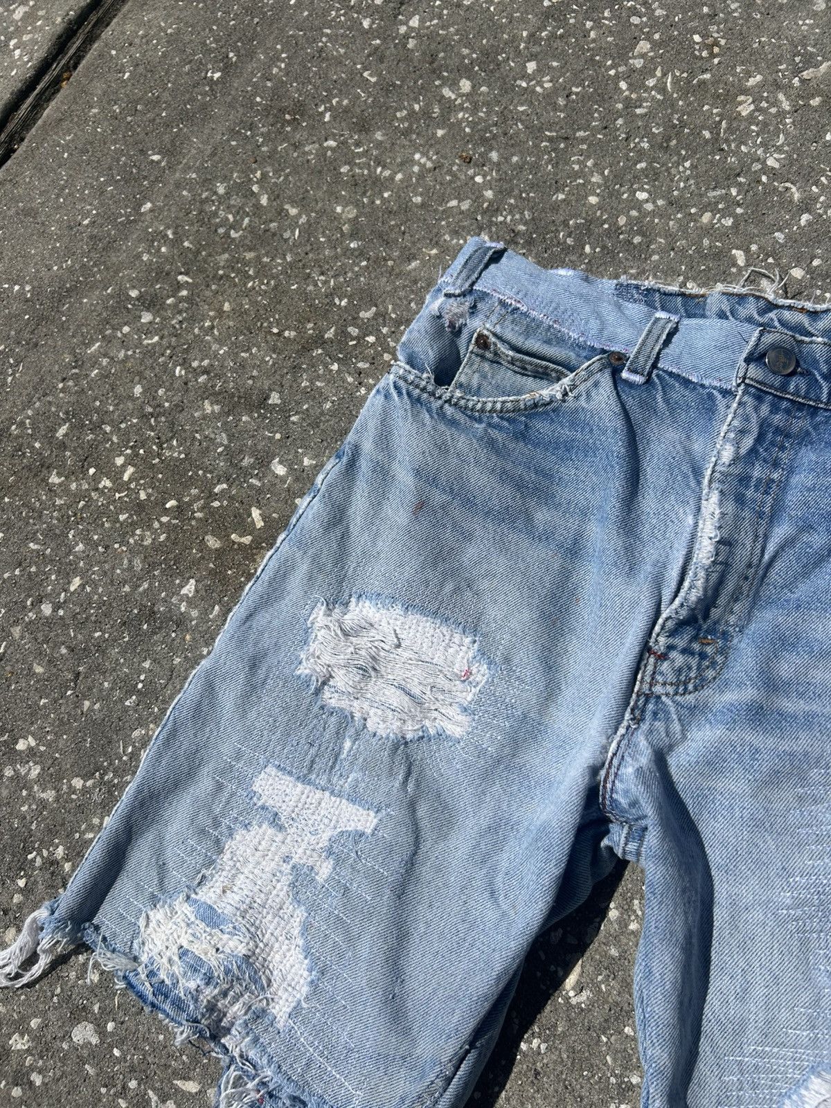 Other 1/1 Your World vintage frayed repaired levis denim shorts Size US 32 / EU 48 - 3 Thumbnail