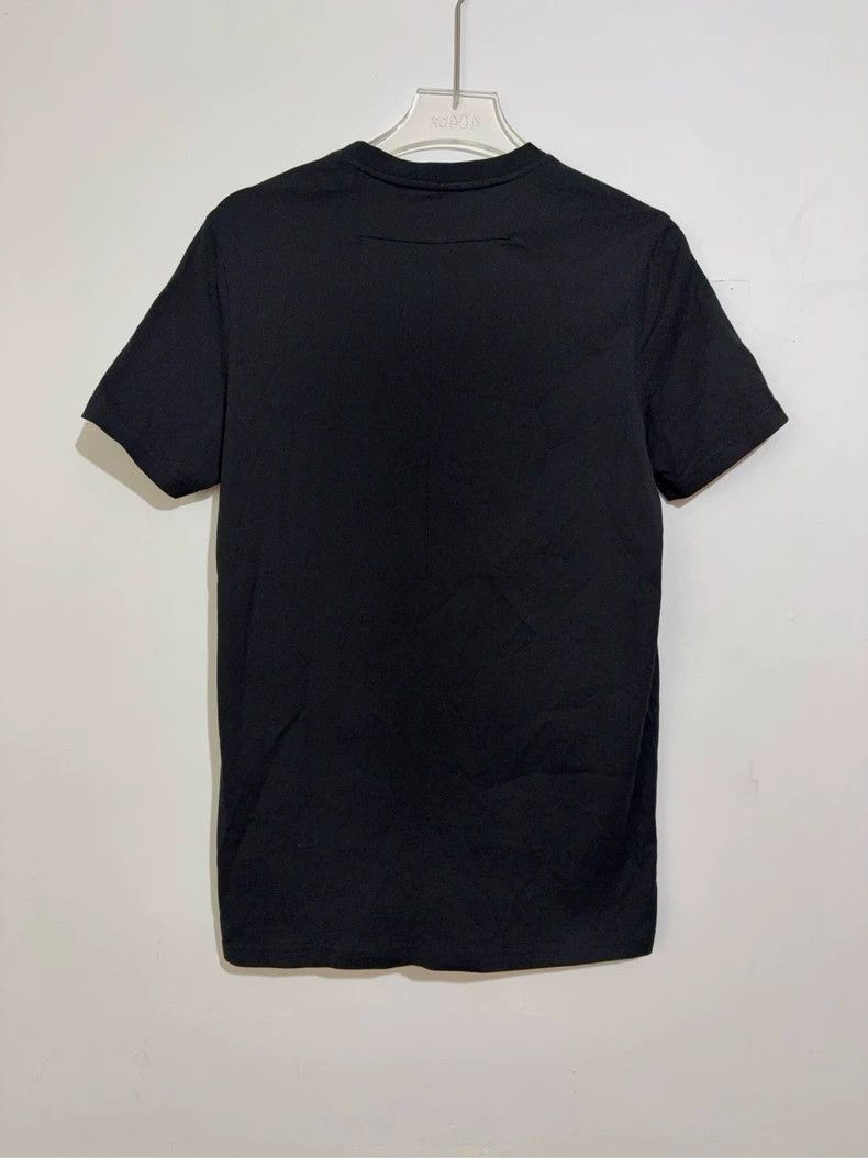 Givenchy Givenchy Black Shark Printed Short Sleeve Size US XS / EU 42 / 0 - 2 Thumbnail