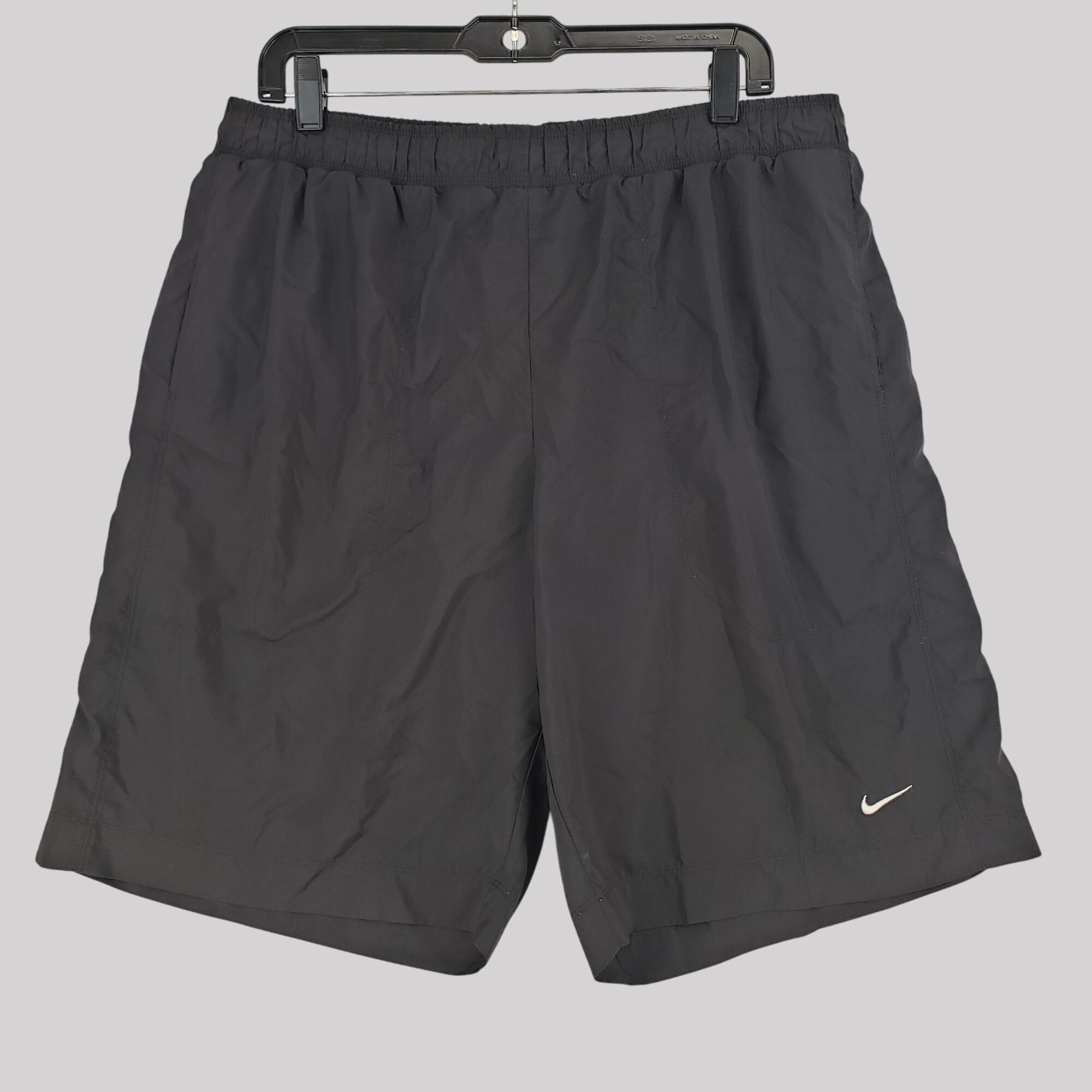 Nike Nike vintage y2k Athletic Shorts Elastic Waist Lightweight M Size US 36 / EU 52 - 1 Thumbnail
