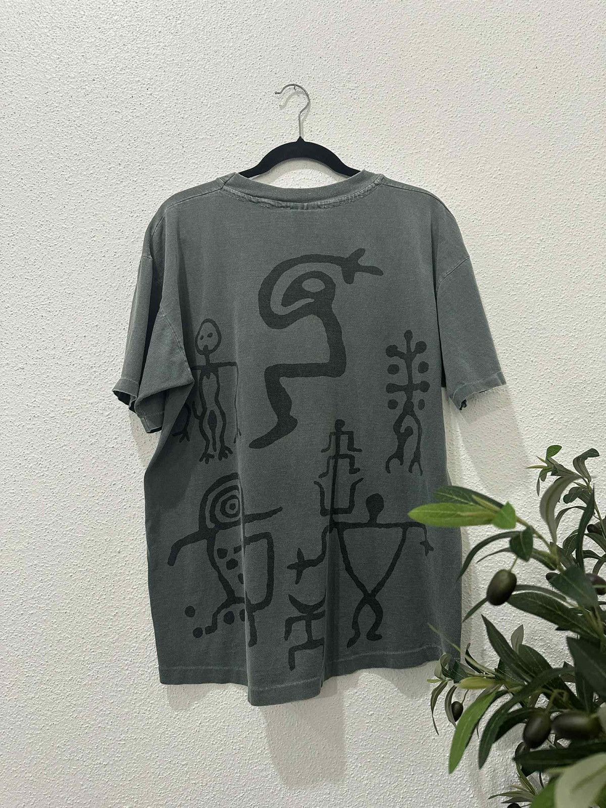 Anvil Vintage 90s Petroglyph Graphic Primitive Cave Art AOP Tshirt Size US L / EU 52-54 / 3 - 2 Thumbnail