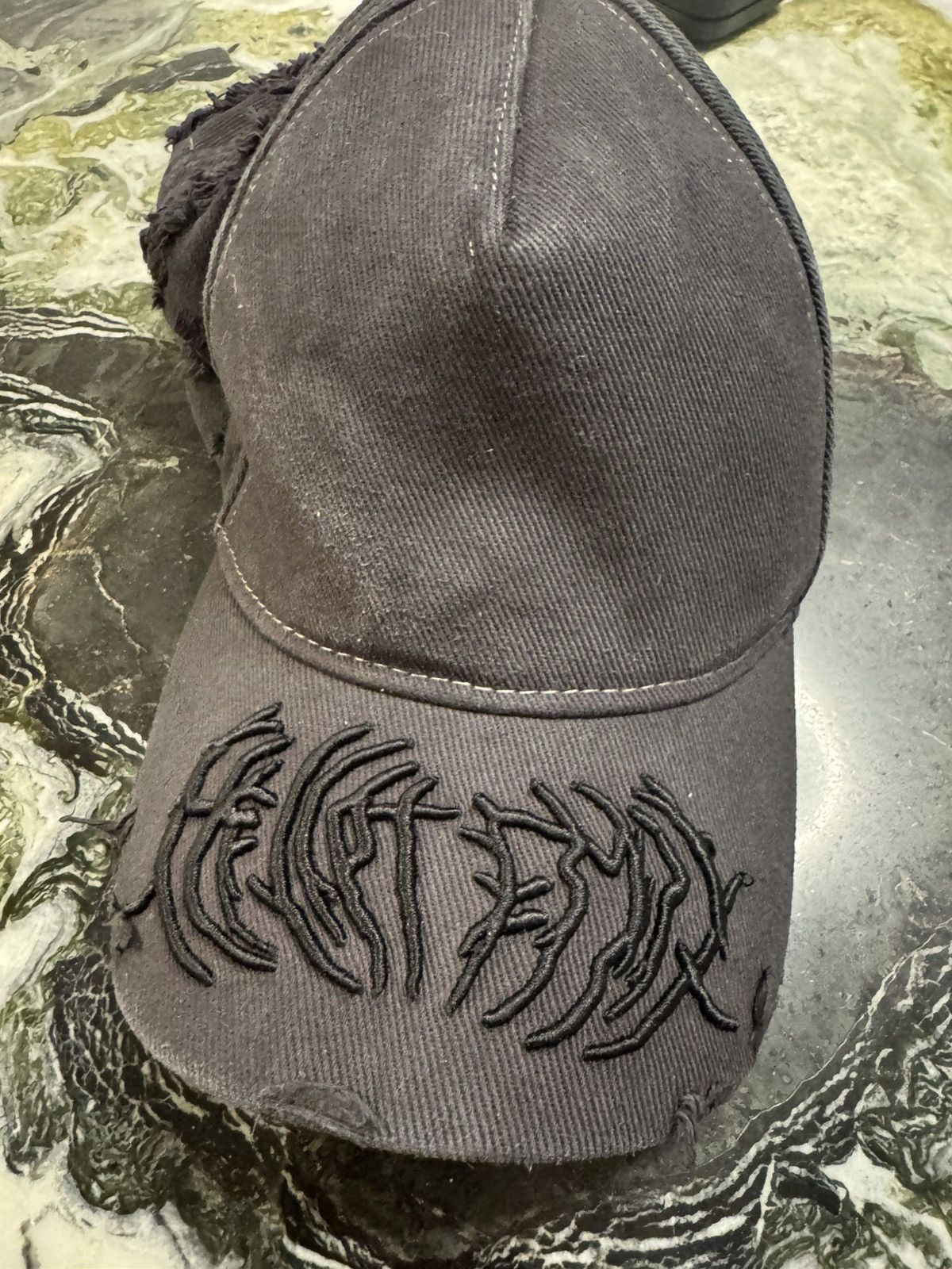 Heliot Emil Distressed spinal cap Size ONE SIZE - 5 Thumbnail