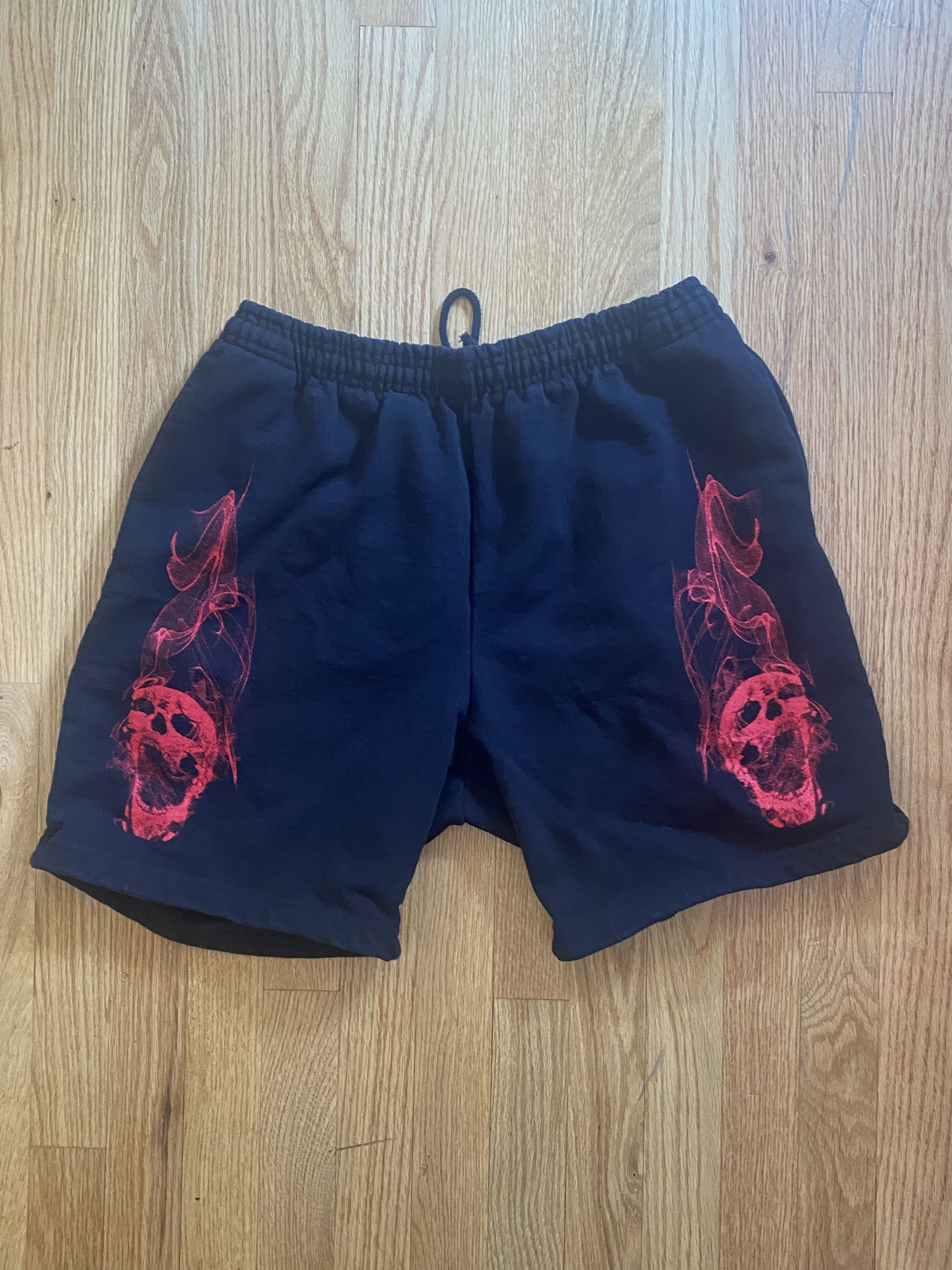 Revenge Spider Arch online Shorts - Large - Email Exclusive