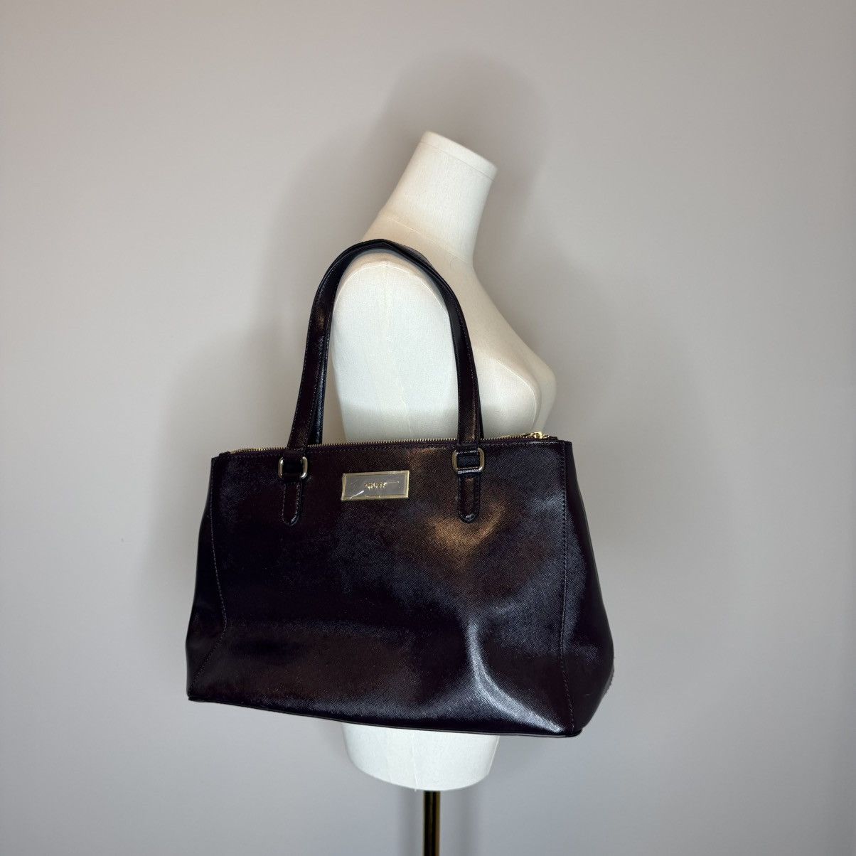 DKNY DKNY Dark Brown Leather Tote with Gold Plate Size ONE SIZE - 12 Thumbnail