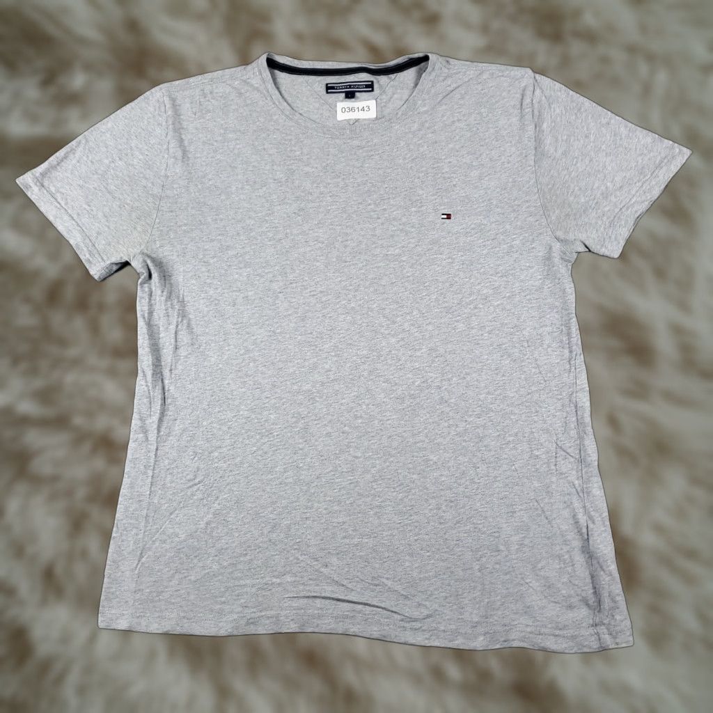 Tommy Hilfiger Tommy Hilfiger T Shirt Mens Large Gray Logo Casual Short Sleeve Adult Size US L / EU 52-54 / 3 - 1 Thumbnail