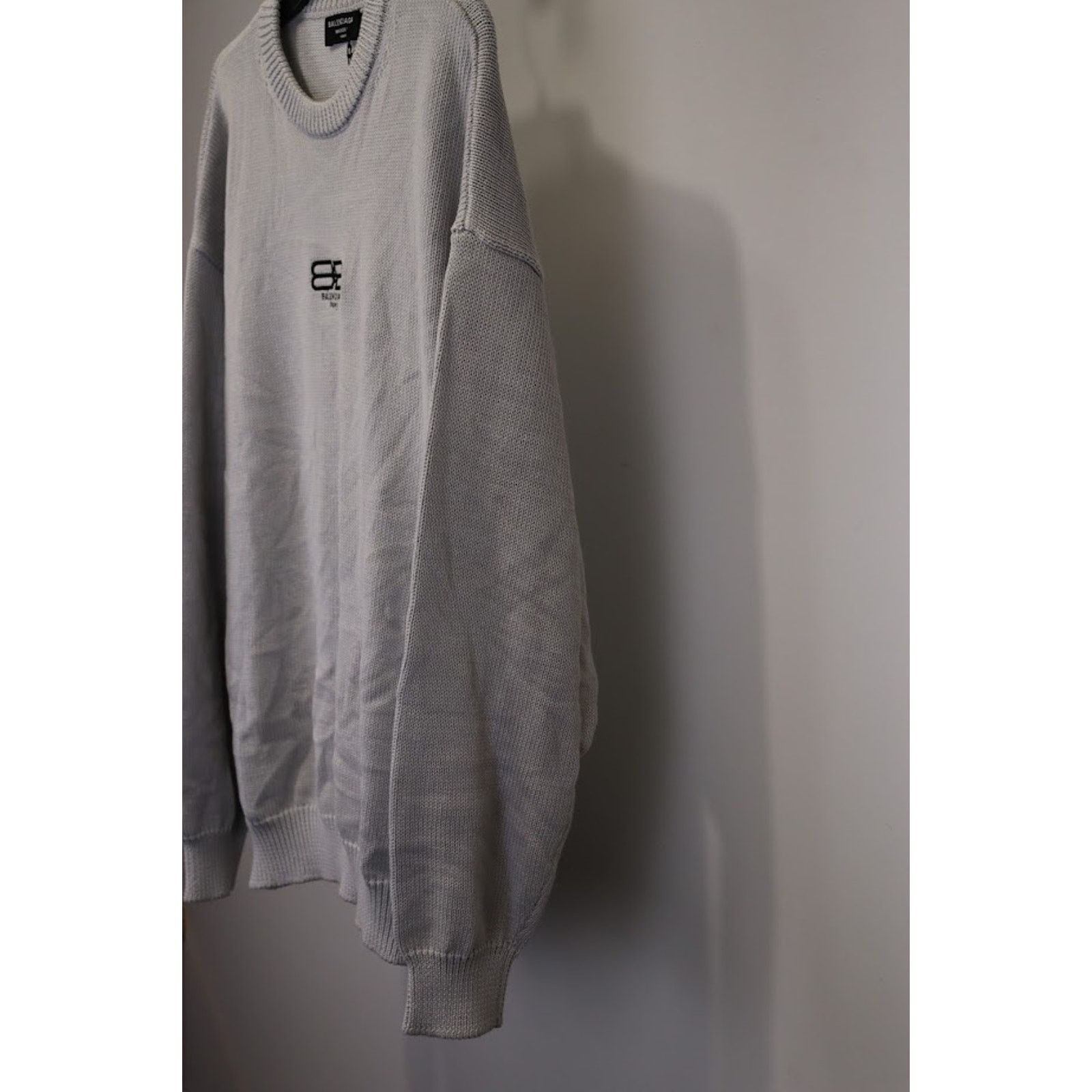 Balenciaga o1rshd1 Crew Neck Sweater in Gray Size US S / EU 44-46 / 1 - 8 Thumbnail