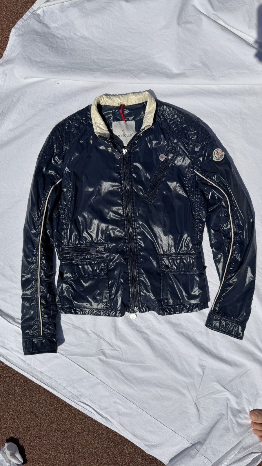 Moncler Moncler Glossy Nylon Jacket Navy Size 3 (Fits S/M) Size M / US 6-8 / IT 42-44 - 8 Thumbnail