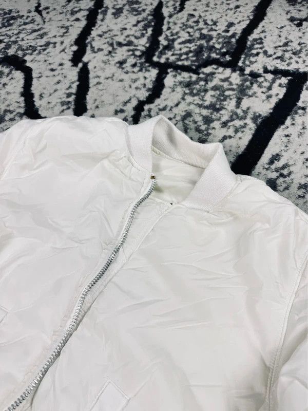 Alpha Industries Reversible Winter Bomber Jacket White S Logo Size US S / EU 44-46 / 1 - 7 Thumbnail