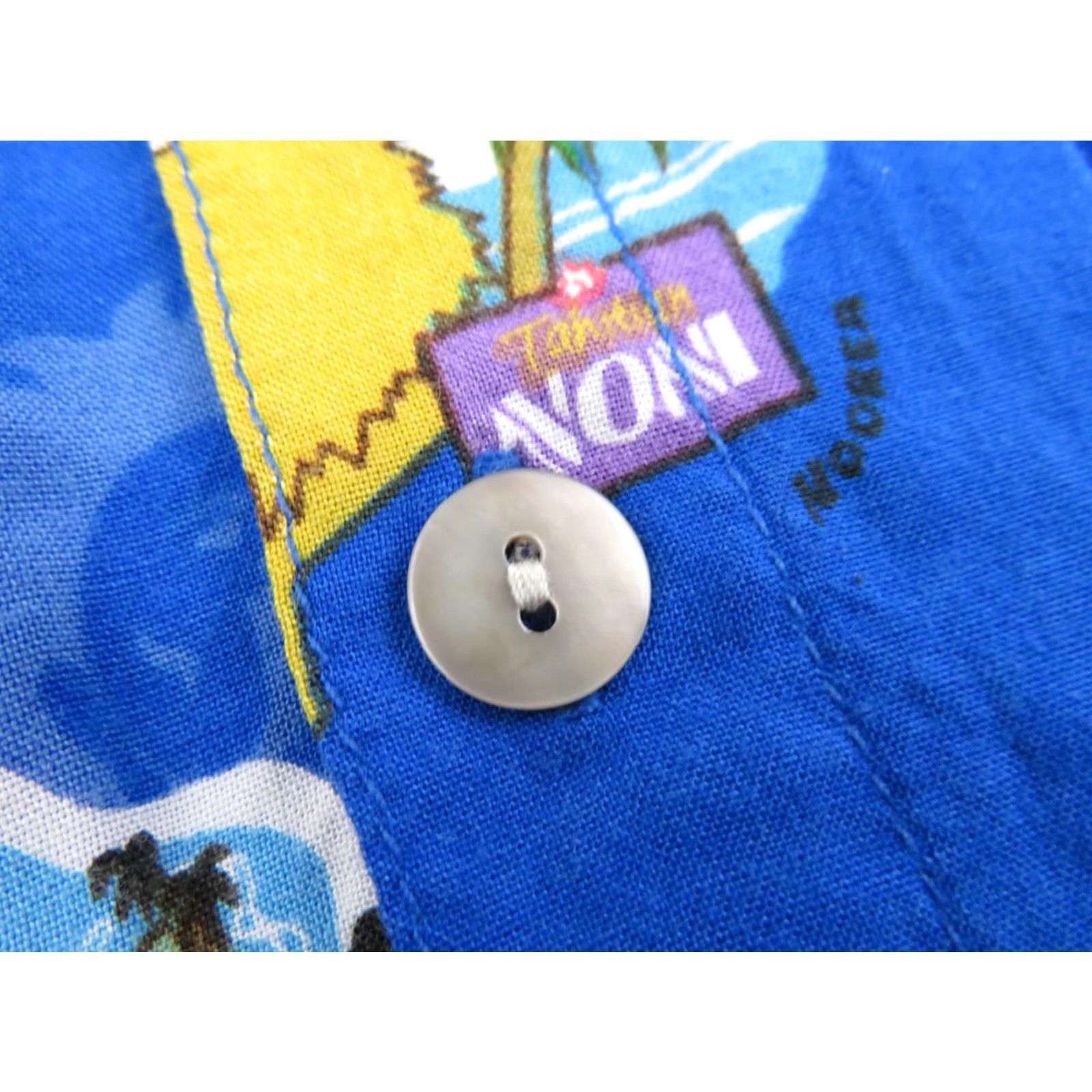 Vintage VINTAGE Tahitian Noni Hawaiian Shirt Mens L Camp Aloha Button Down Rayon Blue 70s 80s Summer Maui Noni Graphic Print Shirt Mens Size US L / EU 52-54 / 3 - 7 Thumbnail