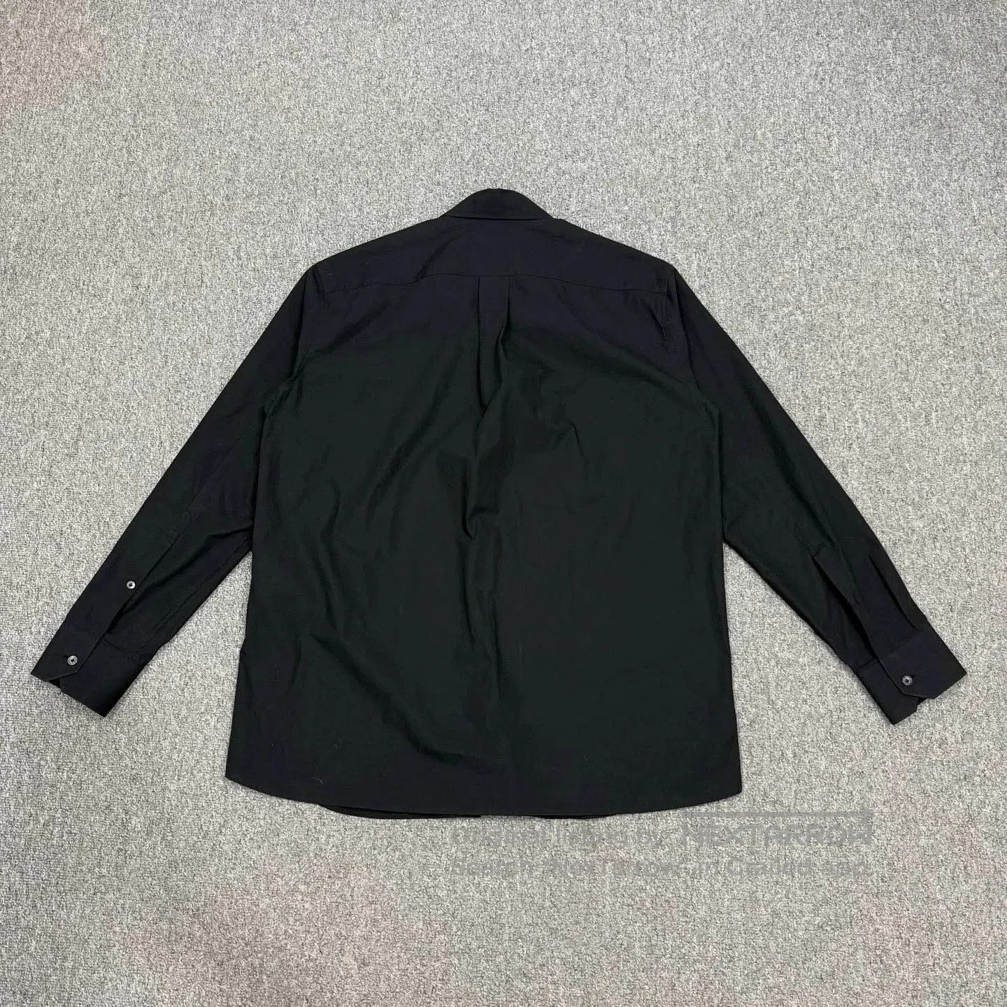 Valentino black logo long sleeve shirt by valentino. Size US M / EU 48-50 / 2 - 2 Thumbnail