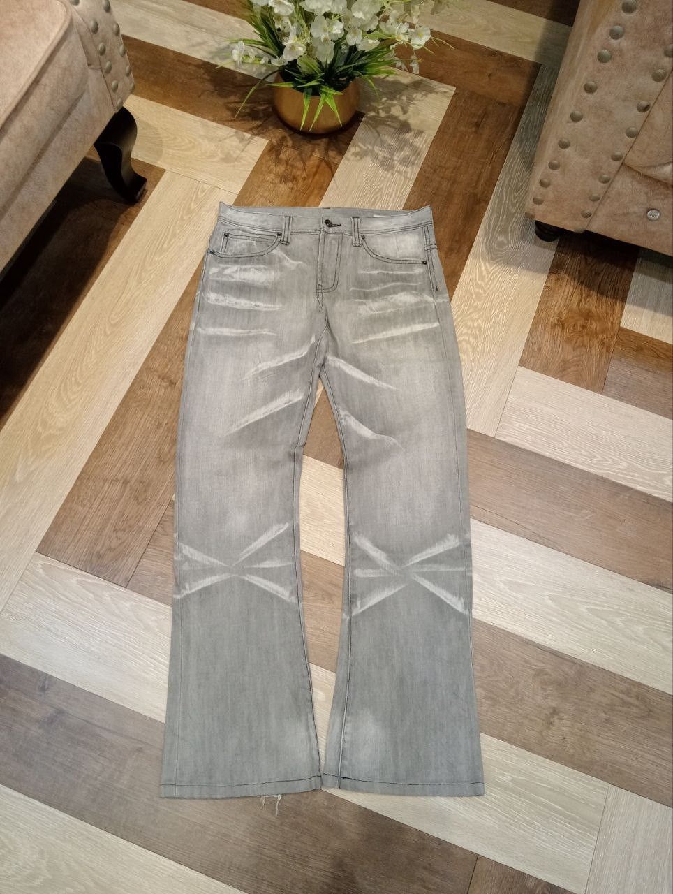 semanticdesign SEMANTIC DESIGN JAPAN GREY WASHED DENIM FLARED PANTS Size US 32 / EU 48 - 1 Thumbnail