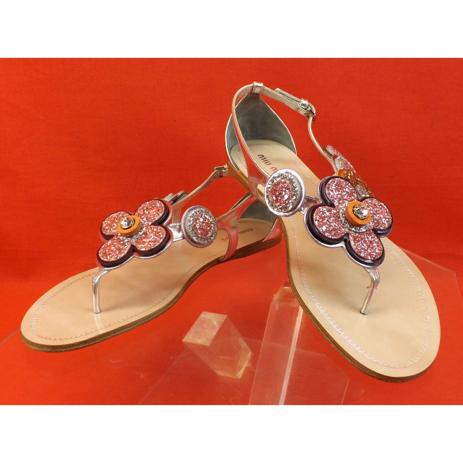 Miu Miu SILVER LEATHER GLITTER FLOWERS THONG FLATS SANDALS 39.5 Size US 9.5 / IT 39.5 - 2 Thumbnail