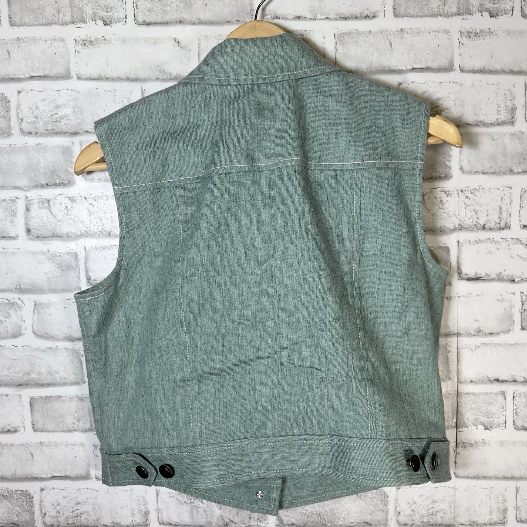 Vintage Worth New York Vest Button-Up Women’s Down Size 8 Blue Variety of Layering 90s? (But wait) Size M / US 6-8 / IT 42-44 - 5 Thumbnail