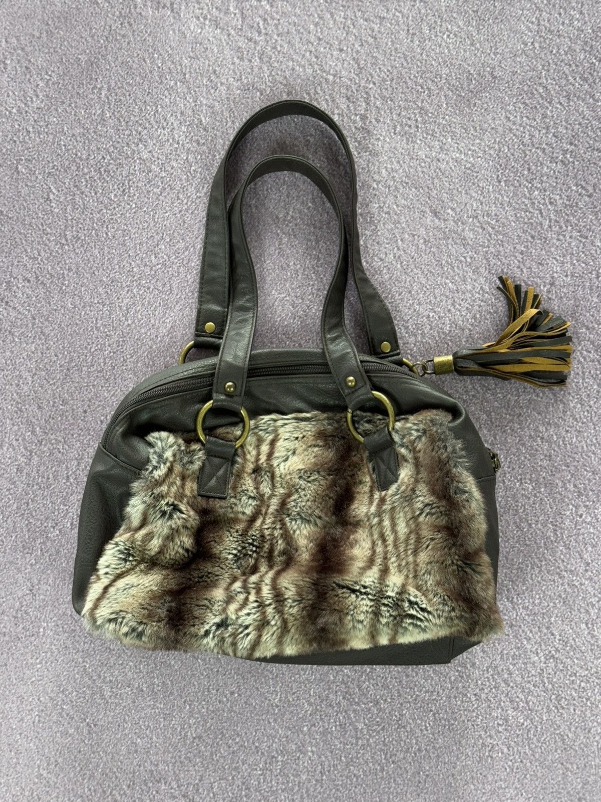 Japanese Brand VINTAGE Y2K FAUX FUR BAG HANDLE SMALL LEATHER Size ONE SIZE - 6 Thumbnail