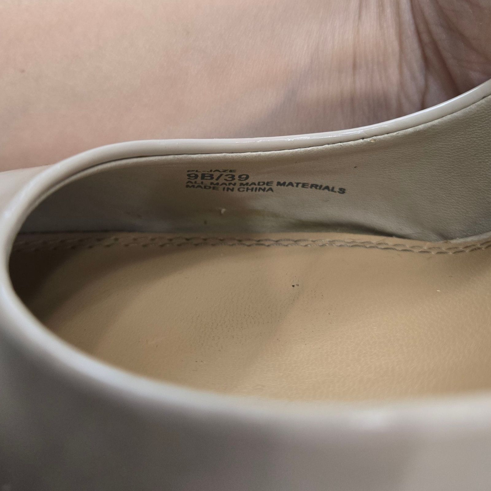 Bcbgmaxazria BCBG Jaze Light Beige Patent Leather D’Orsay Pumps 9 Size US 9 / IT 39 - 6 Thumbnail