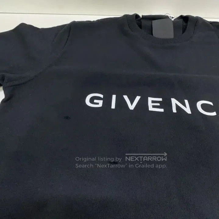Givenchy Givenchy FW22 Classic Letter Print Crewneck Sweatshirt. Size US M / EU 48-50 / 2 - 9 Thumbnail