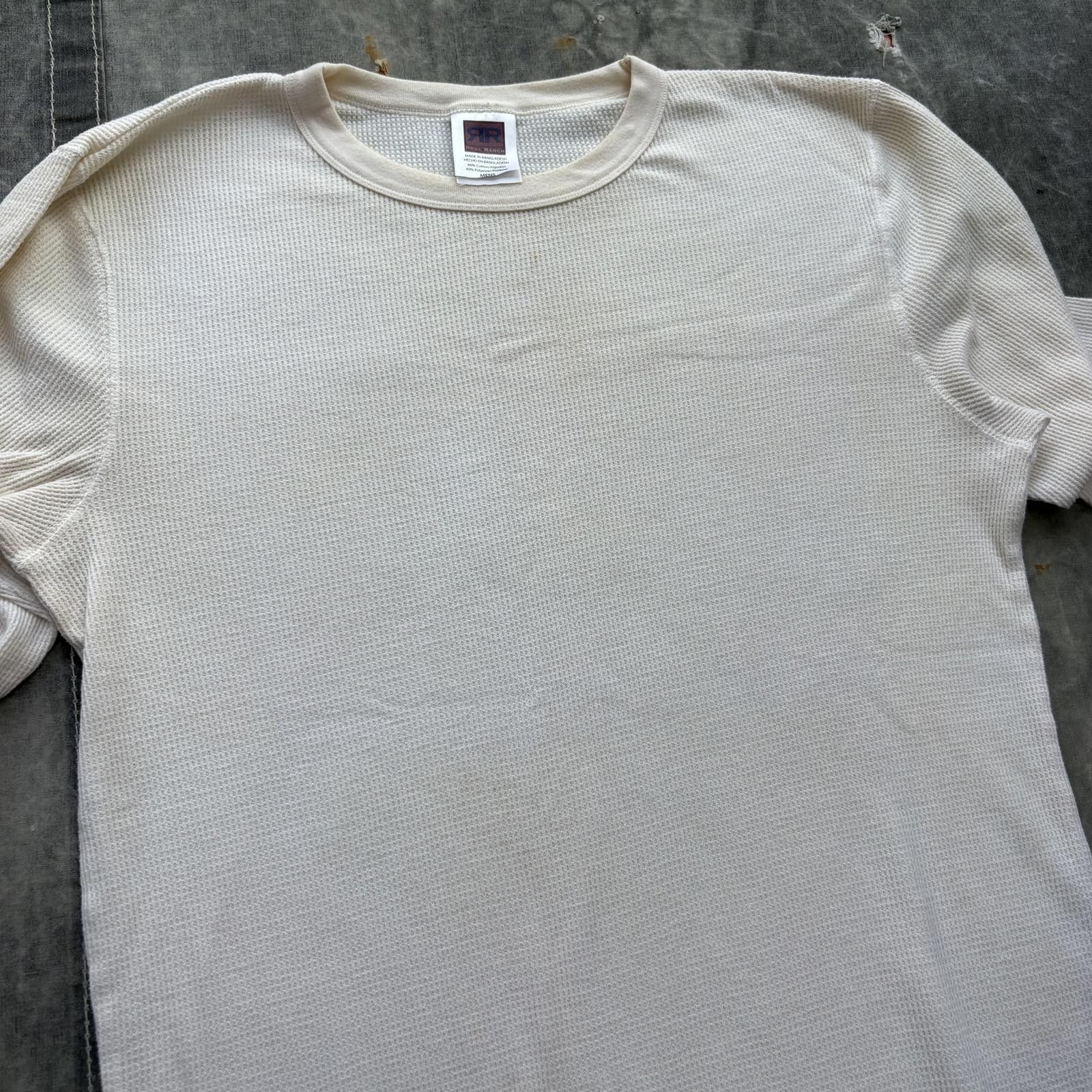 Vintage Vintage Y2K White Grunge Skater Thermal Waffle Knit Shirt Size US XL / EU 56 / 4 - 4 Thumbnail