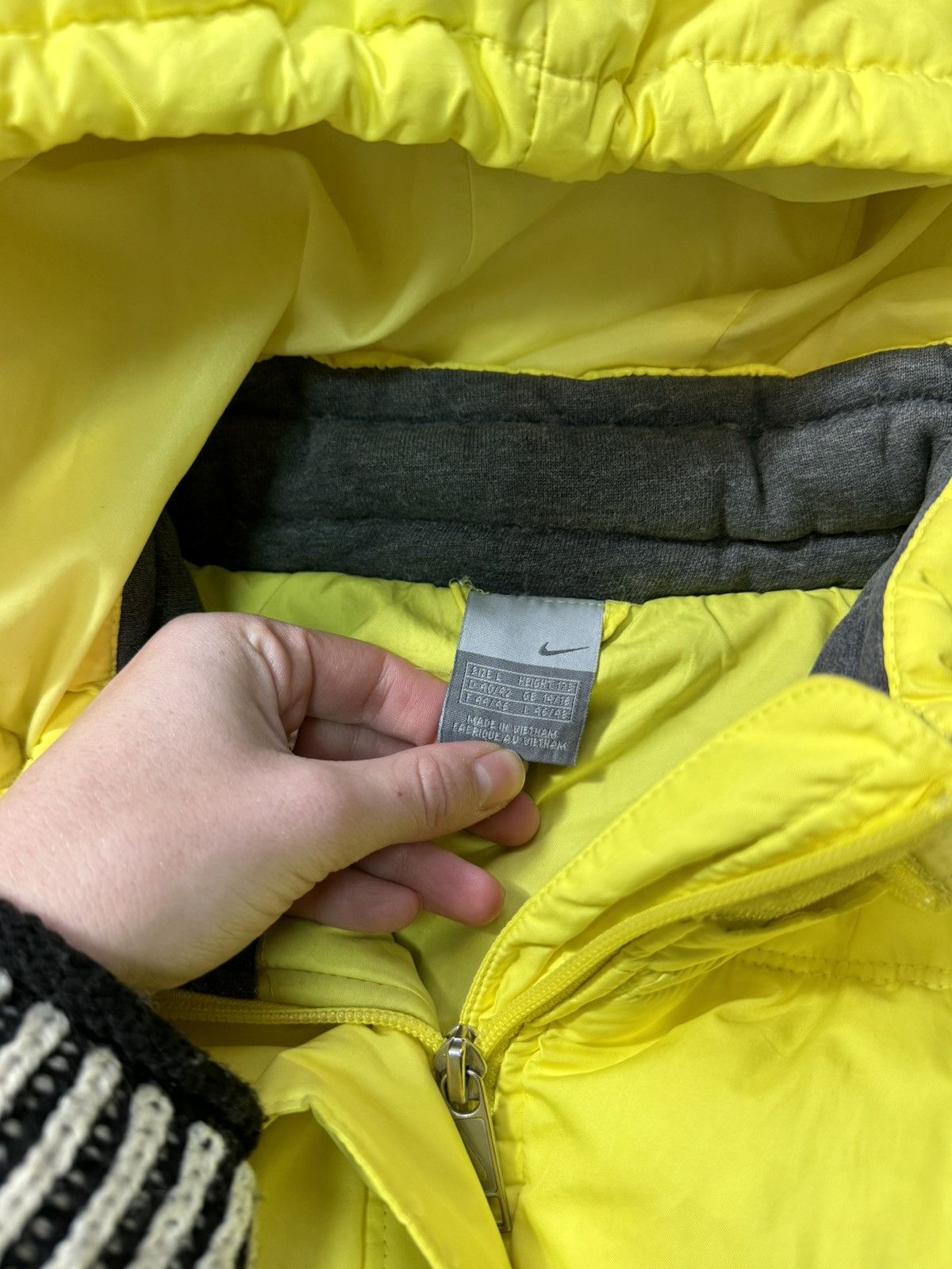 Nike VINTAGE NIKE PUFFER DOWN SNOW JACKET Size L / US 10 / IT 46 - 3 Thumbnail