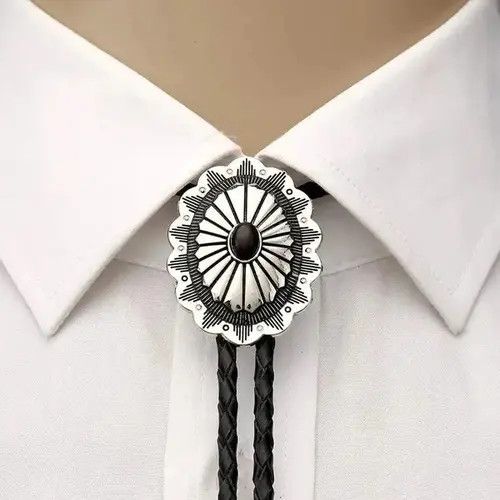Cowboy Equipment × Vintage Vintage Western Cowboy American Bolo tie Size ONE SIZE - 1 Thumbnail