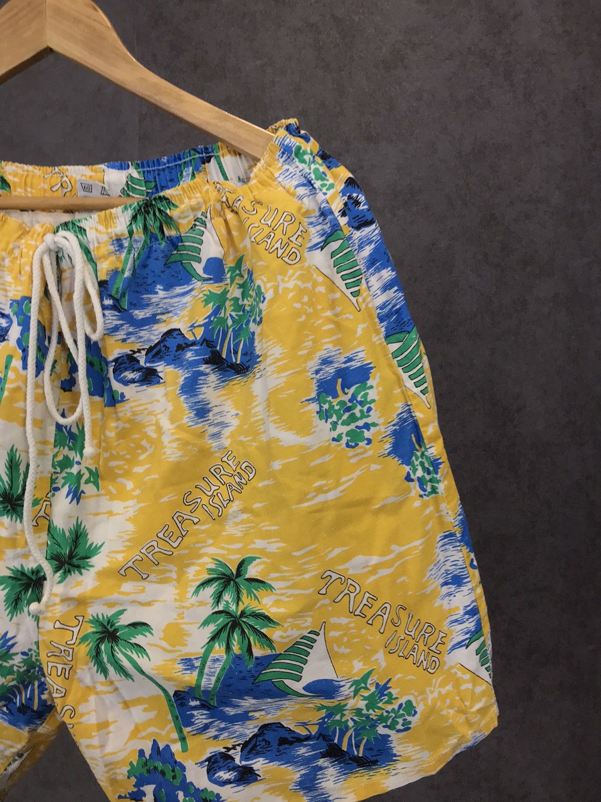 Vintage Hawaiian vintage shorts Size US 36 / EU 52 - 2 Thumbnail