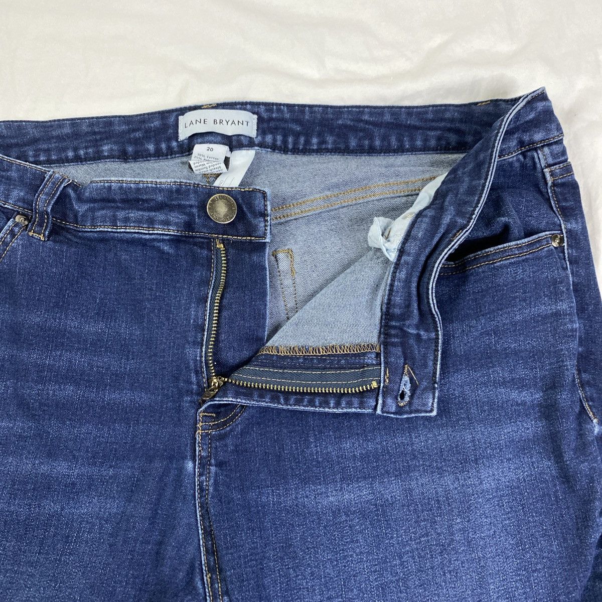 Other Lane Bryant Jeans Women's Plus Sz 20 Capri Stretch EUC Size 42" / US 20 - 4 Thumbnail