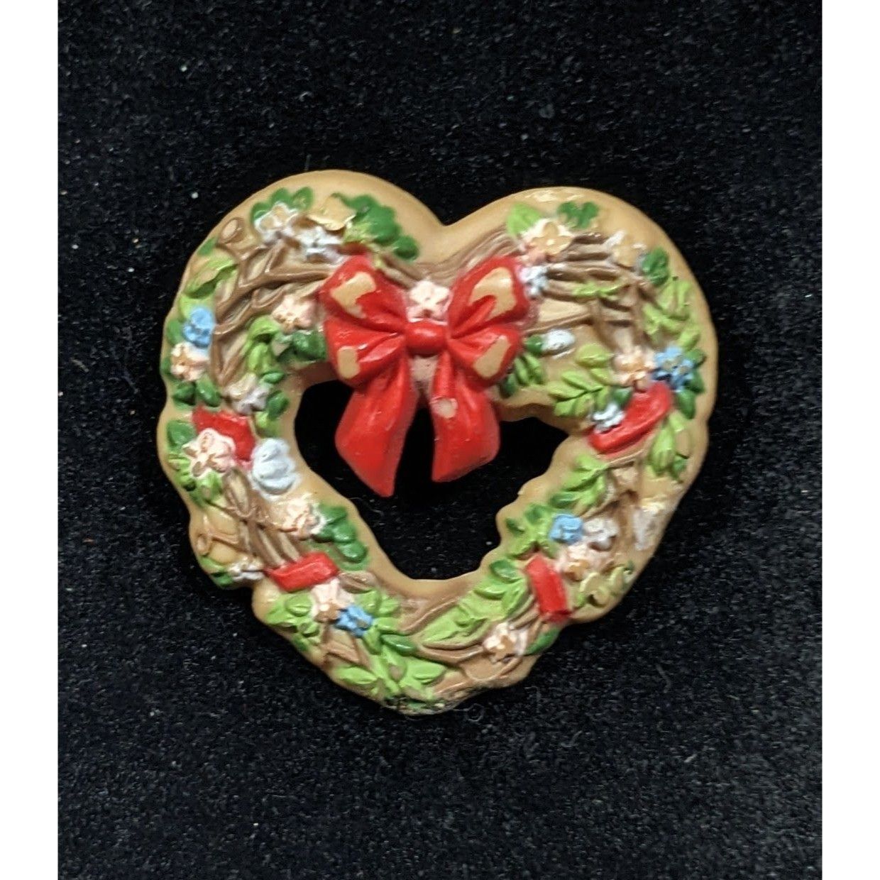 Other Vintage 1985 Hallmark Valentine's Heart Wreath Brooch Size ONE SIZE - 3 Thumbnail