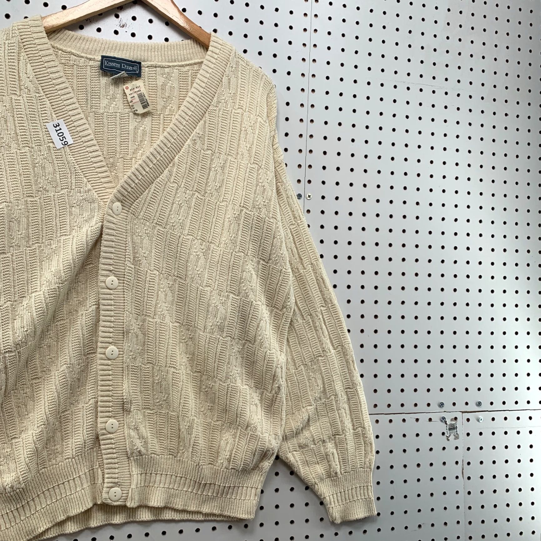 Vintage VINTAGE Kenneth Roberts Cardigan Sweater Mens L Ivory USA 1950s 60s Dad Button Knit Crew NYT? Size US L / EU 52-54 / 3 - 4 Thumbnail