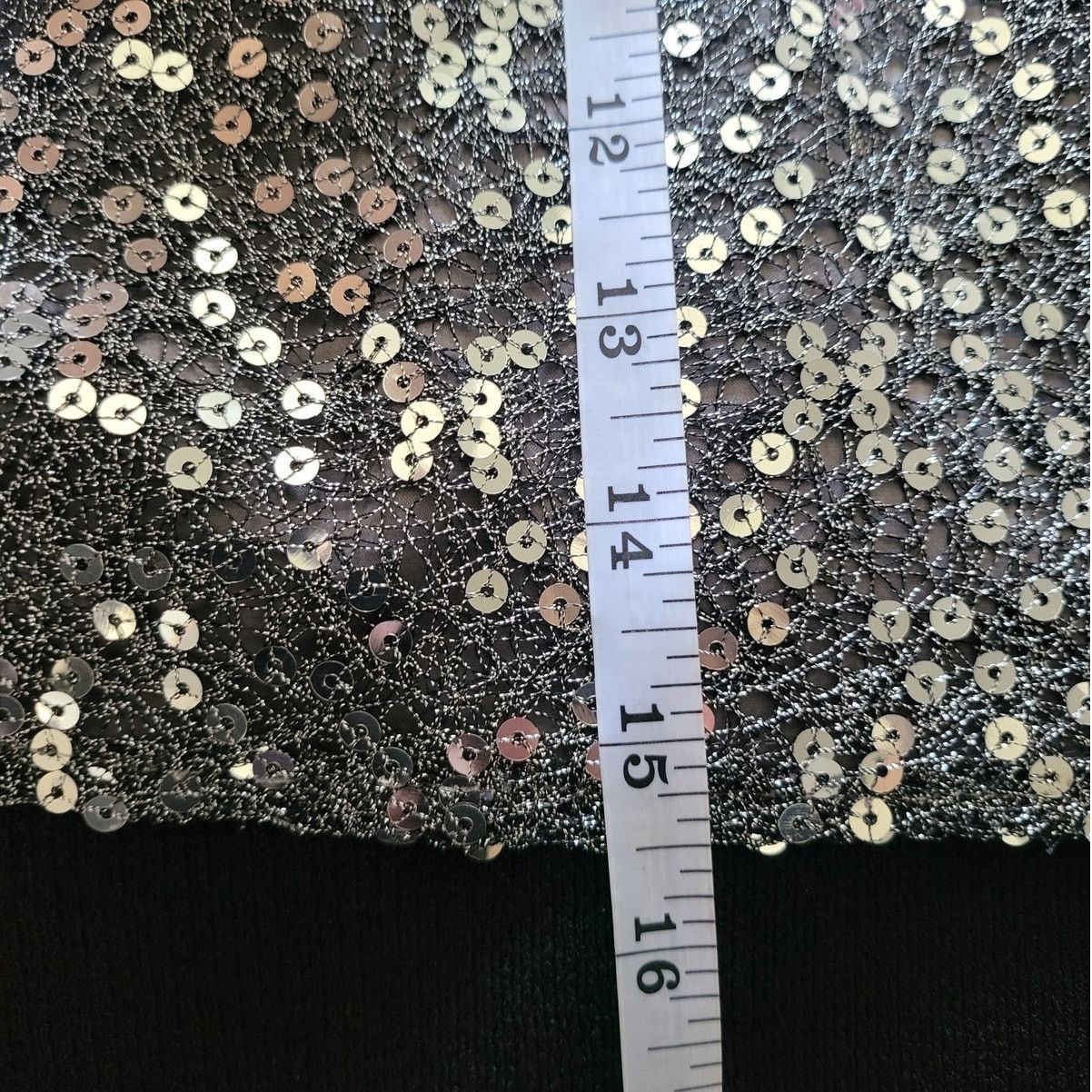 Other Tahari Silver Sequin Front V Neck Blouse - Size 18 Size XXL / US 16-18 / IT 52-54 - 7 Thumbnail