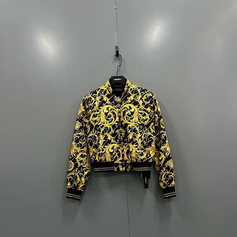Versace Versace The rhinestone pattern is printed all over the jac Size S / US 4 / IT 40 - 1 Thumbnail