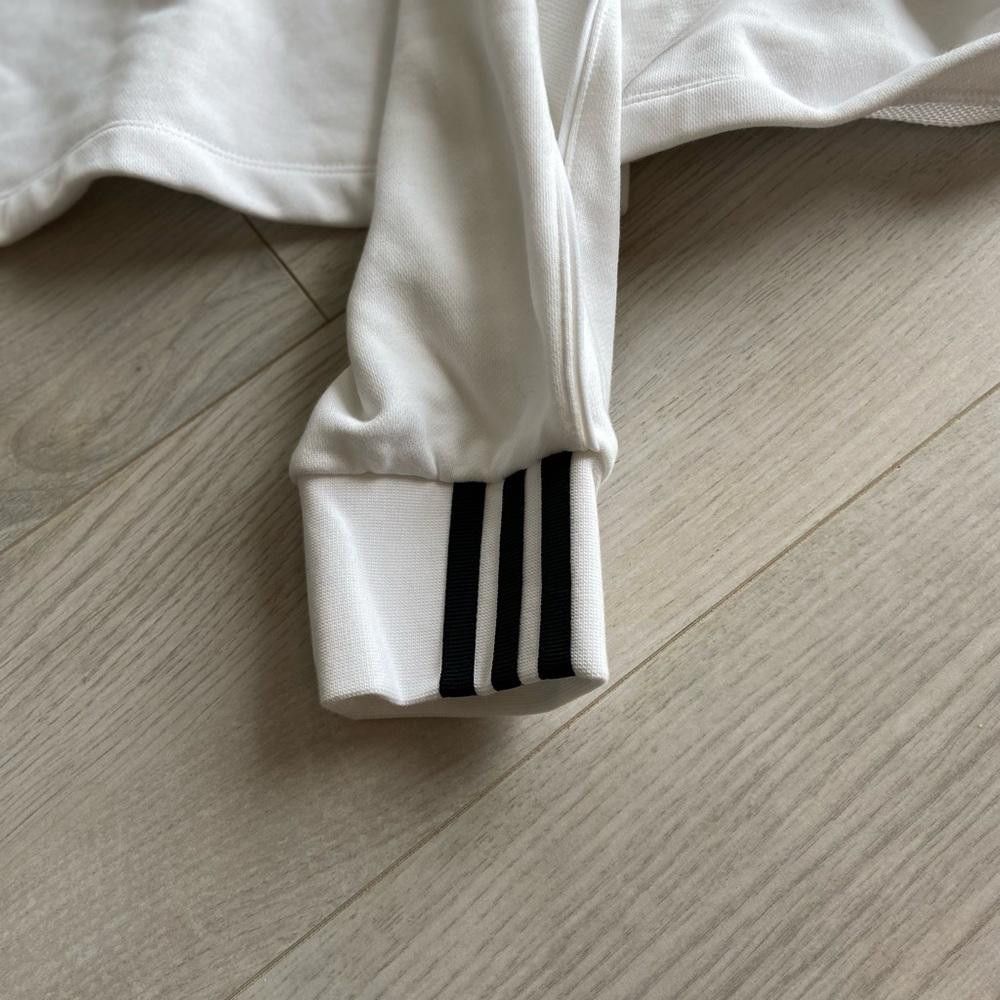 Adidas Adidas White Crop Pullover Sweatshirt Size M / US 6-8 / IT 42-44 - 2 Thumbnail
