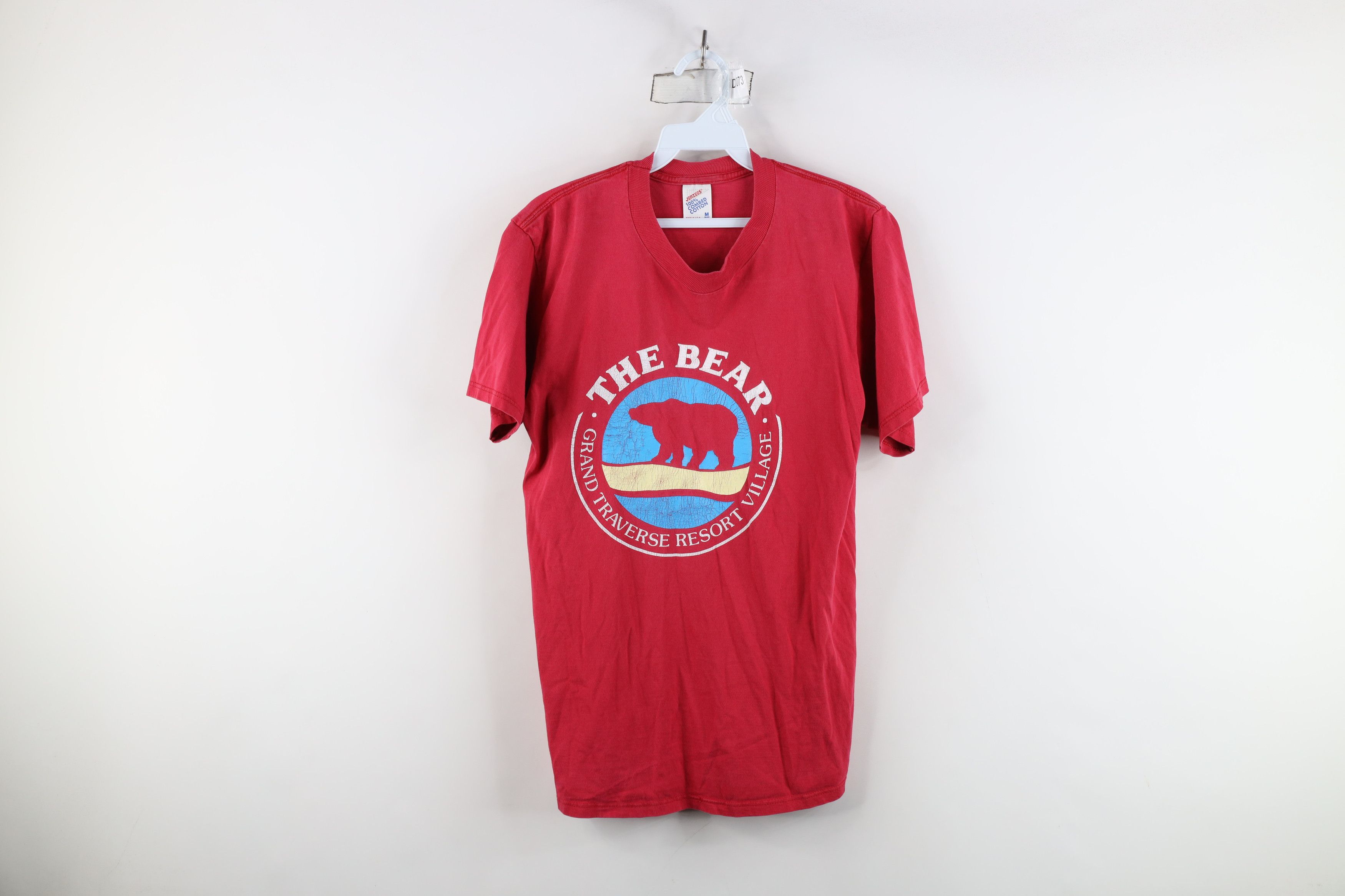 Vintage Vintage 90s Streetwear Traverse Resort Michigan T-Shirt USA Size US M / EU 48-50 / 2 - 1 Thumbnail