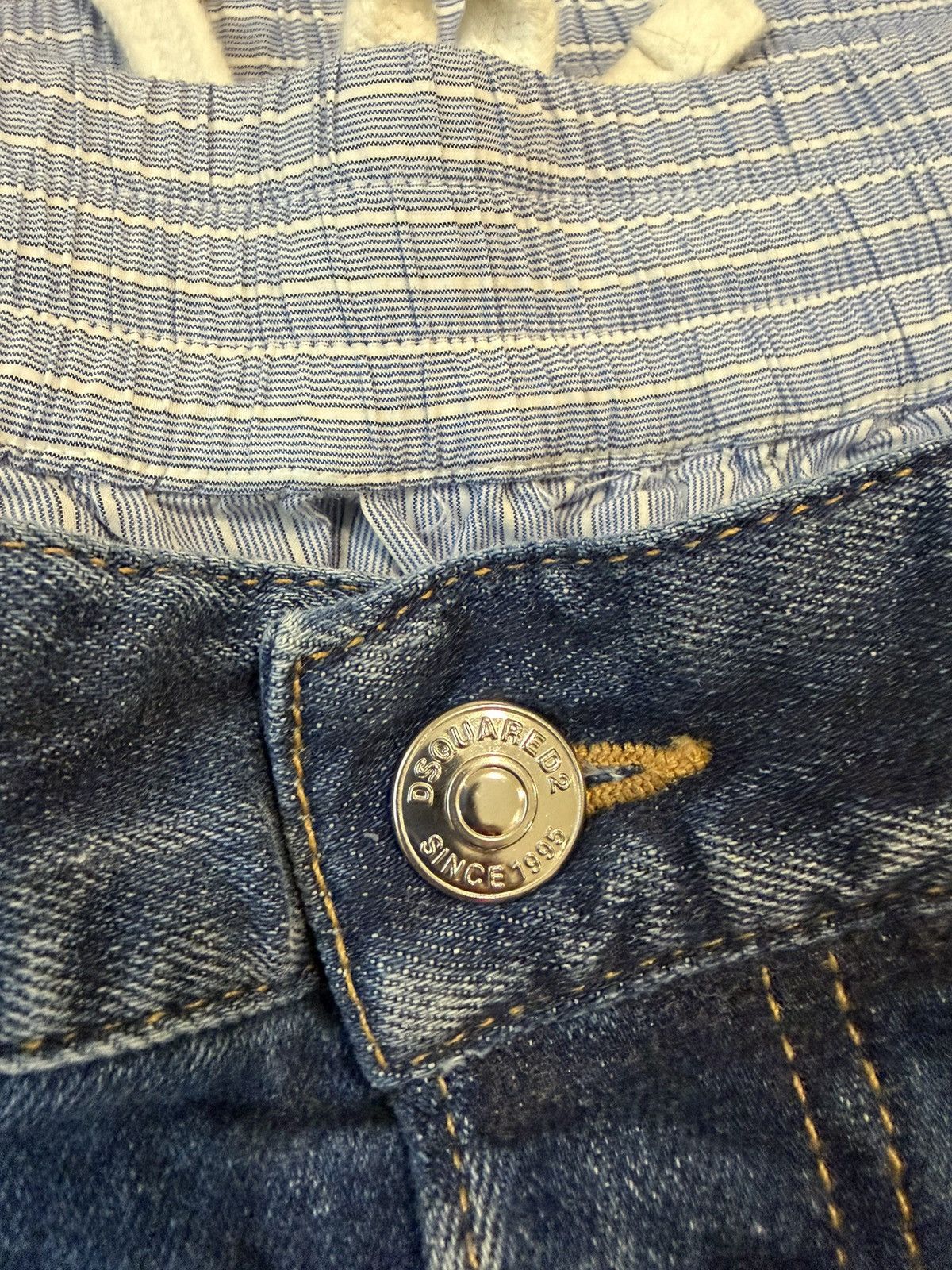 Dsquared2 New $950 Dsquared2 mixed media shorts. 100% authentic Size US 32 / EU 48 - 11 Thumbnail