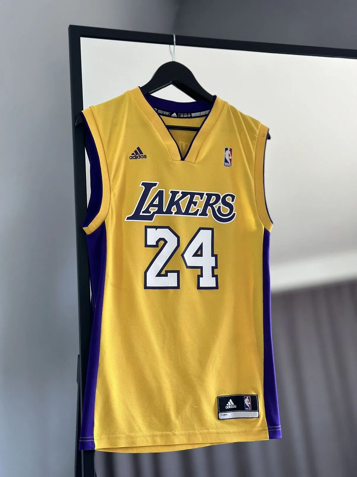 NBA Los Angeles Lakers Basketball Jersey Adidas NBA Kobe BRYANT Size US XS / EU 42 / 0 - 4 Thumbnail