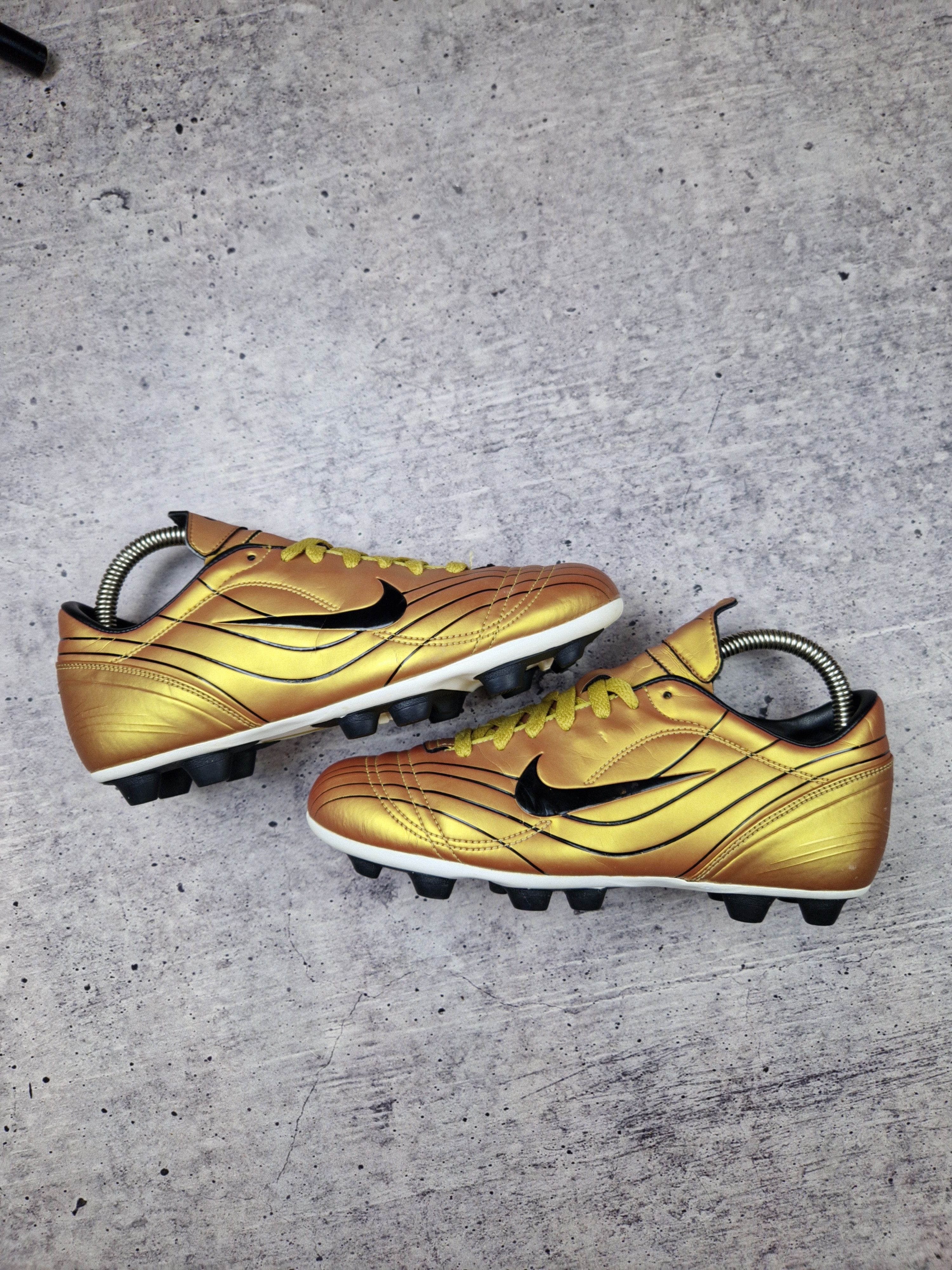 Nike Nike mercurial vapor R9 gold Football Boots- rare Size US 7 / EU 40 - 3 Thumbnail