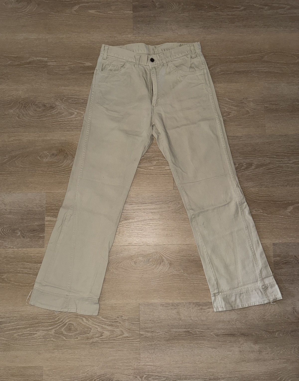 Levi's Vintage 60’s Big E Levi’s White Tab Bell Bottom Denim Jeans Size US 32 / EU 48 - 1 Thumbnail