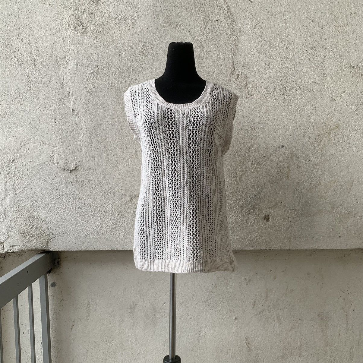GOA Natural Vintage Goa Avant Garde Design Sleeveles Knitwear Size US S / EU 44-46 / 1 - 1 Thumbnail