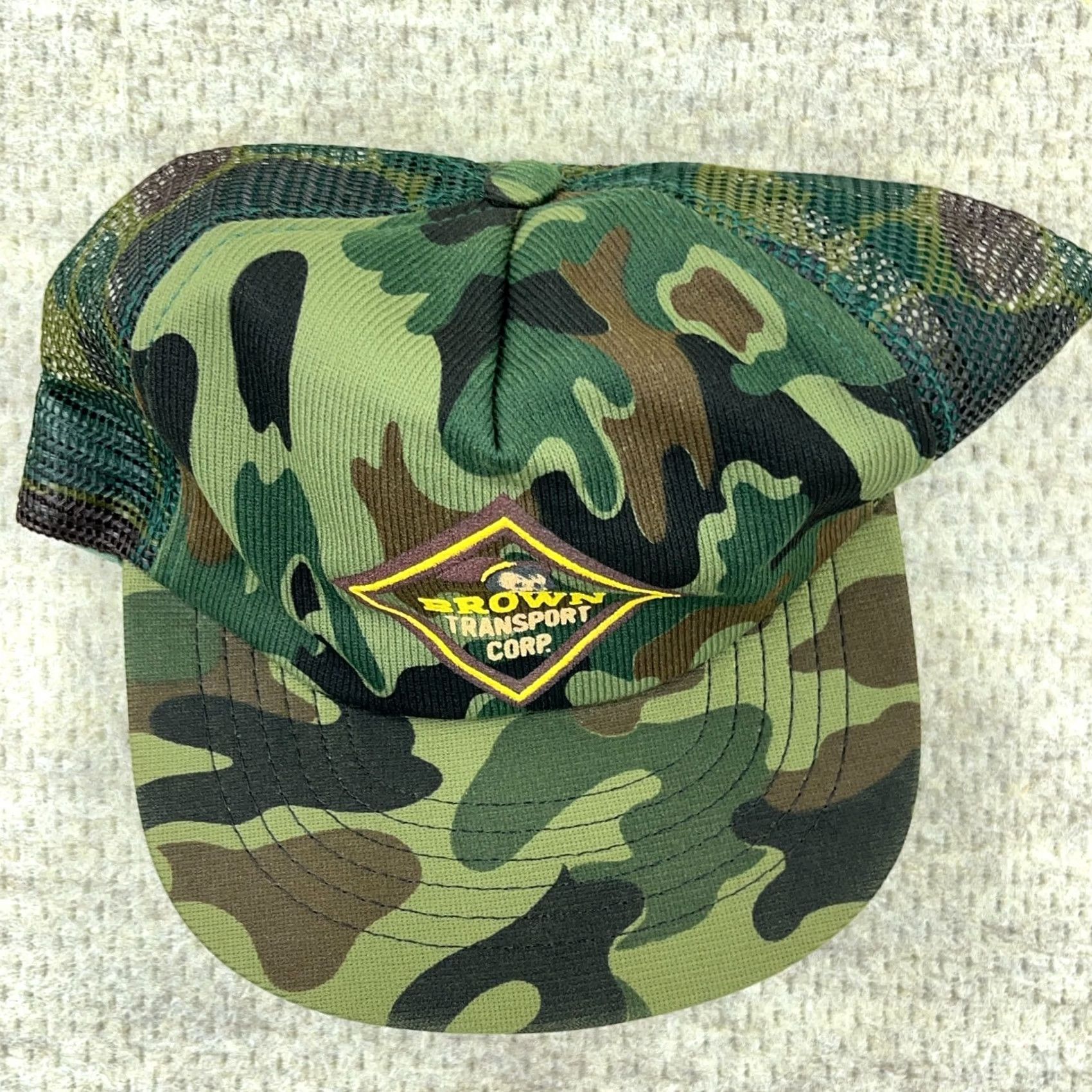 Vintage VINTAGE Brown Transport Trucker Hat Cap SnapBack Green Camo 90s USA Trucking Mens Hats Size ONE SIZE - 3 Thumbnail