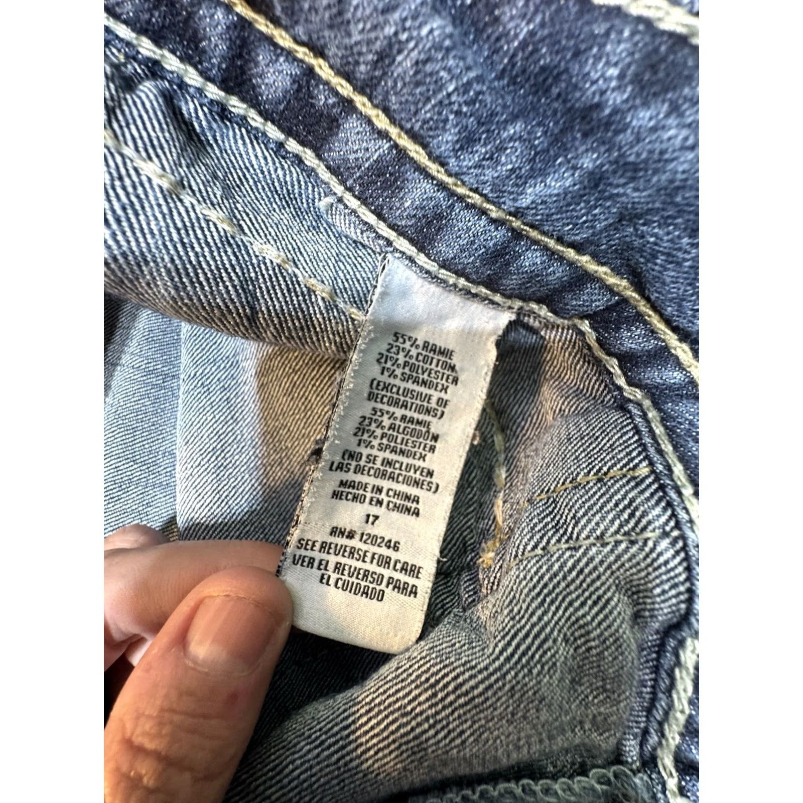 Denime TRUCE Rolled Up Stretch Blue Denim Jean Shorts Women's Size 17 EUC Medium Wash Size 38" / US 16 / IT 52 - 5 Thumbnail