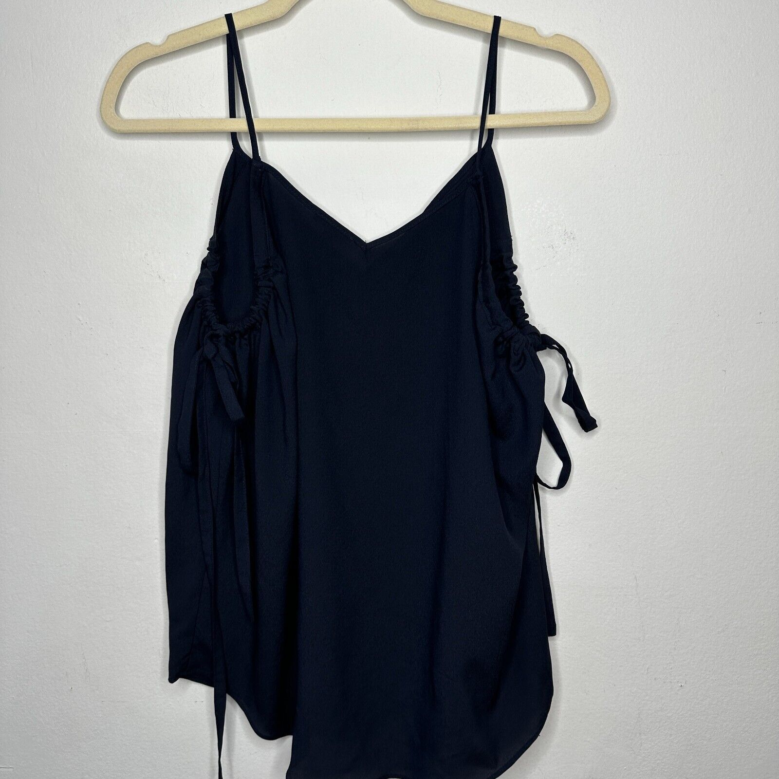 Other Fora Black Spaghetti Strap V-Neck Cami Ruche Tie Tank Top S Size S / US 4 / IT 40 - 4 Thumbnail