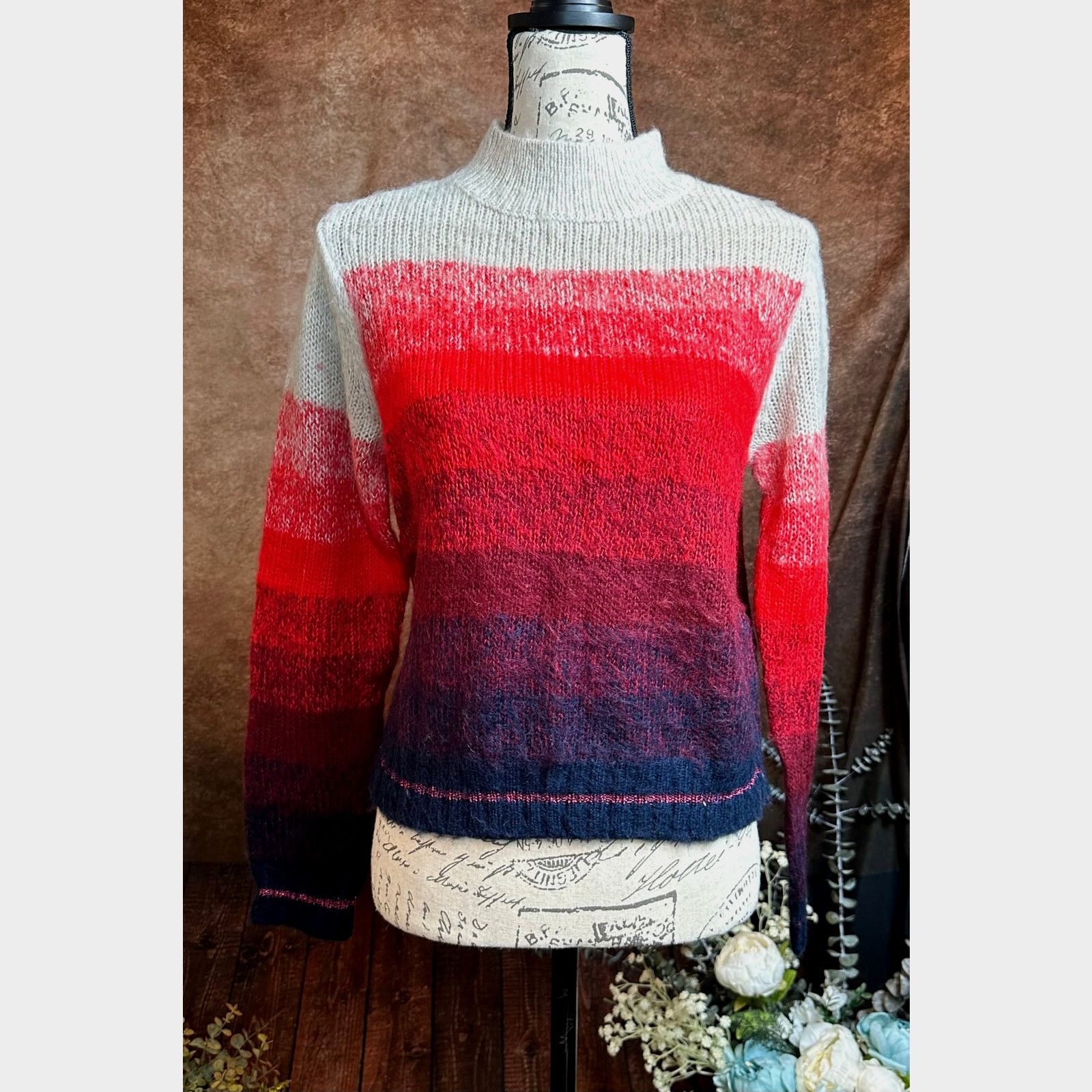 American Eagle Outfitters Red Ombre Mock Neck Soft American Eagle Outfitters Sweater M Size M / US 6-8 / IT 42-44 - 7 Thumbnail