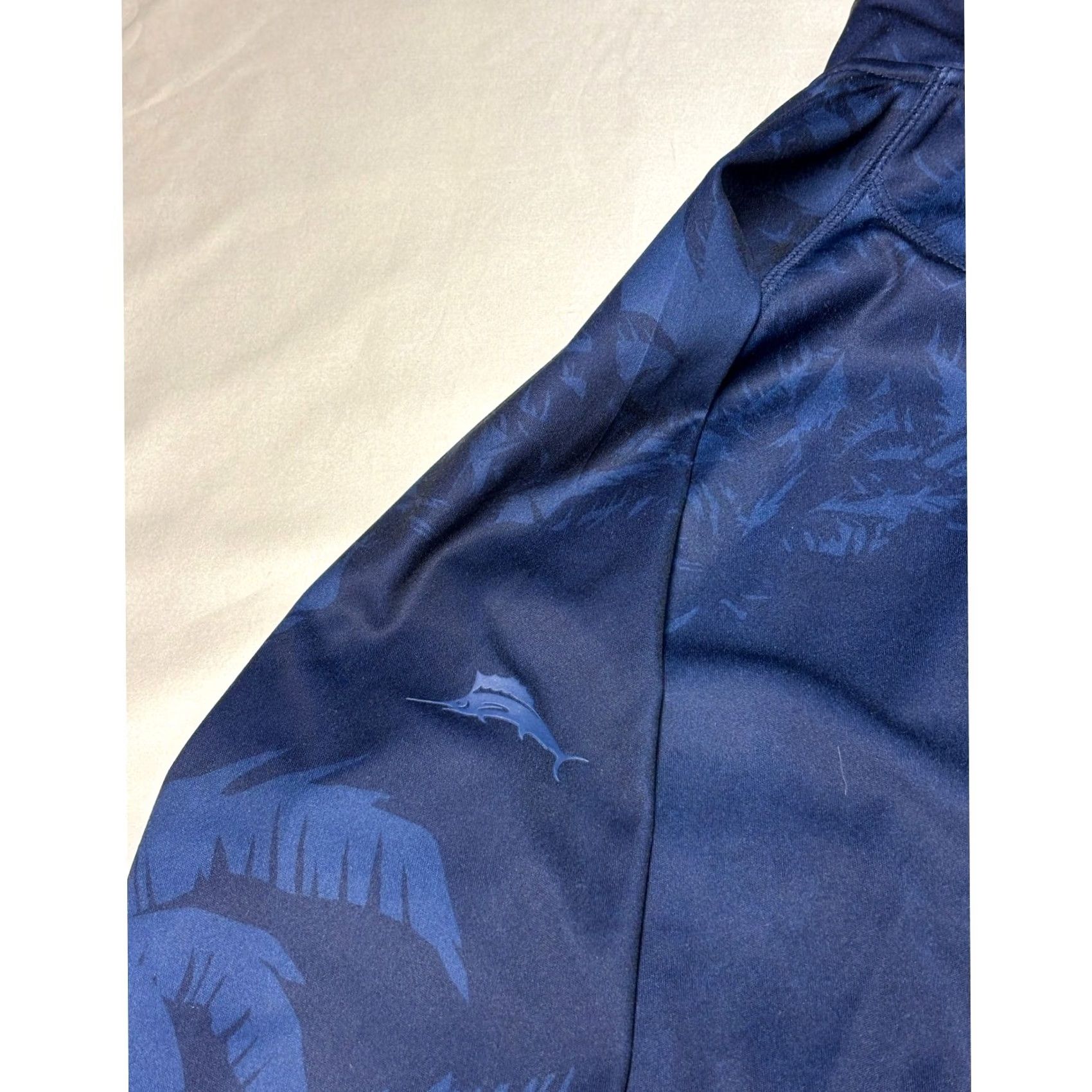 Tommy Bahama VINTAGE? No. Size US M / EU 48-50 / 2 - 4 Thumbnail